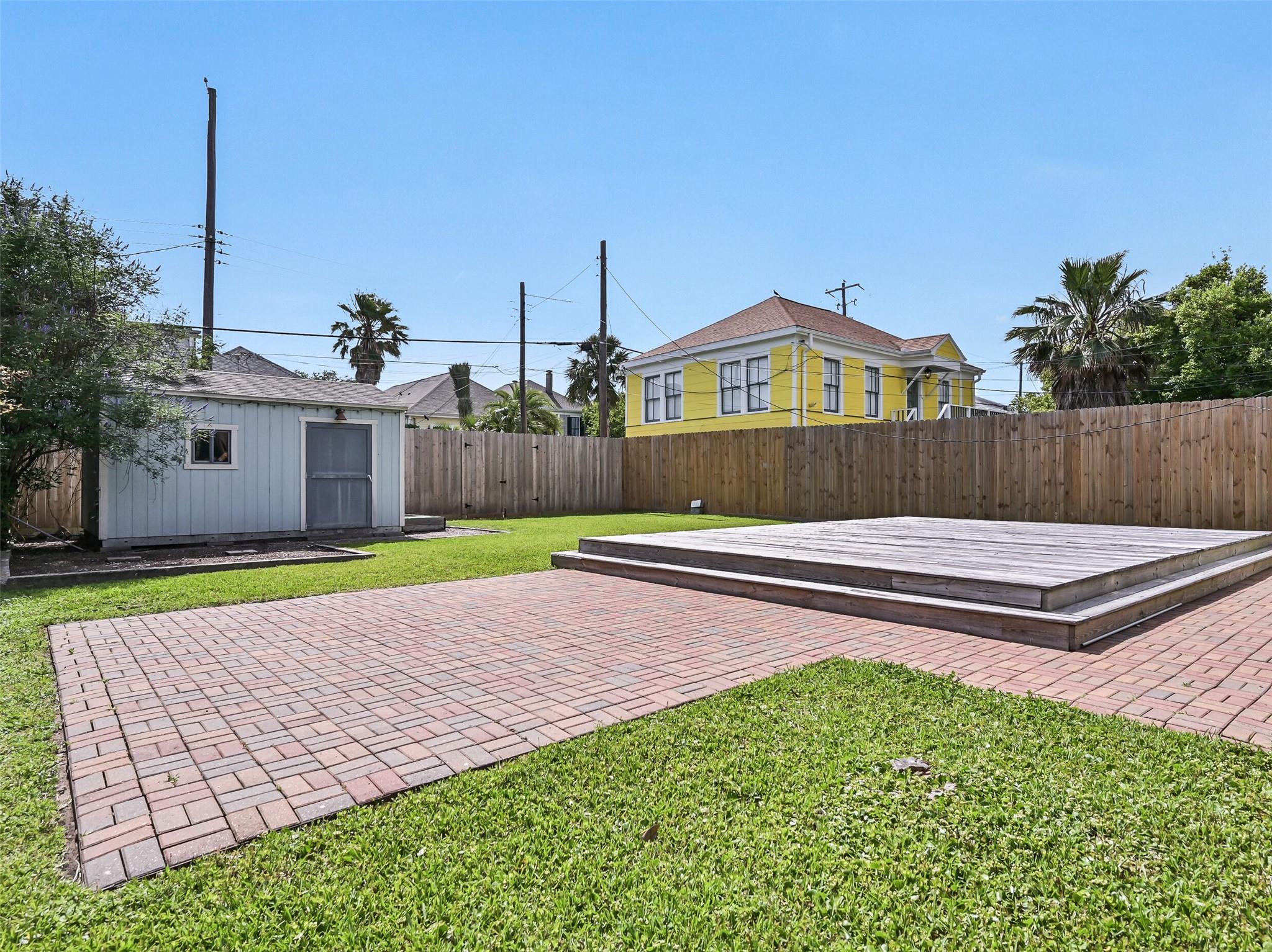 Galveston, Texas, 77550, United States, 4 Bedrooms Bedrooms, ,3 BathroomsBathrooms,Residential,For Sale,1818461
