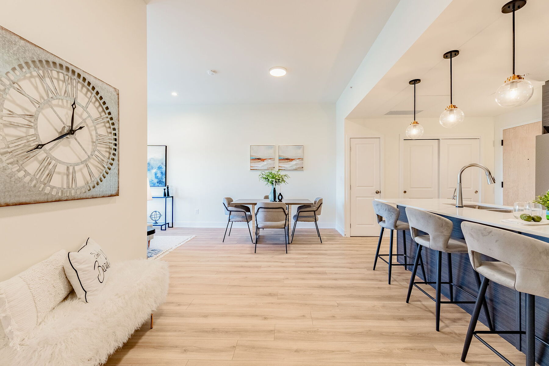  Bright & Spacious Condo Living - 物件實景