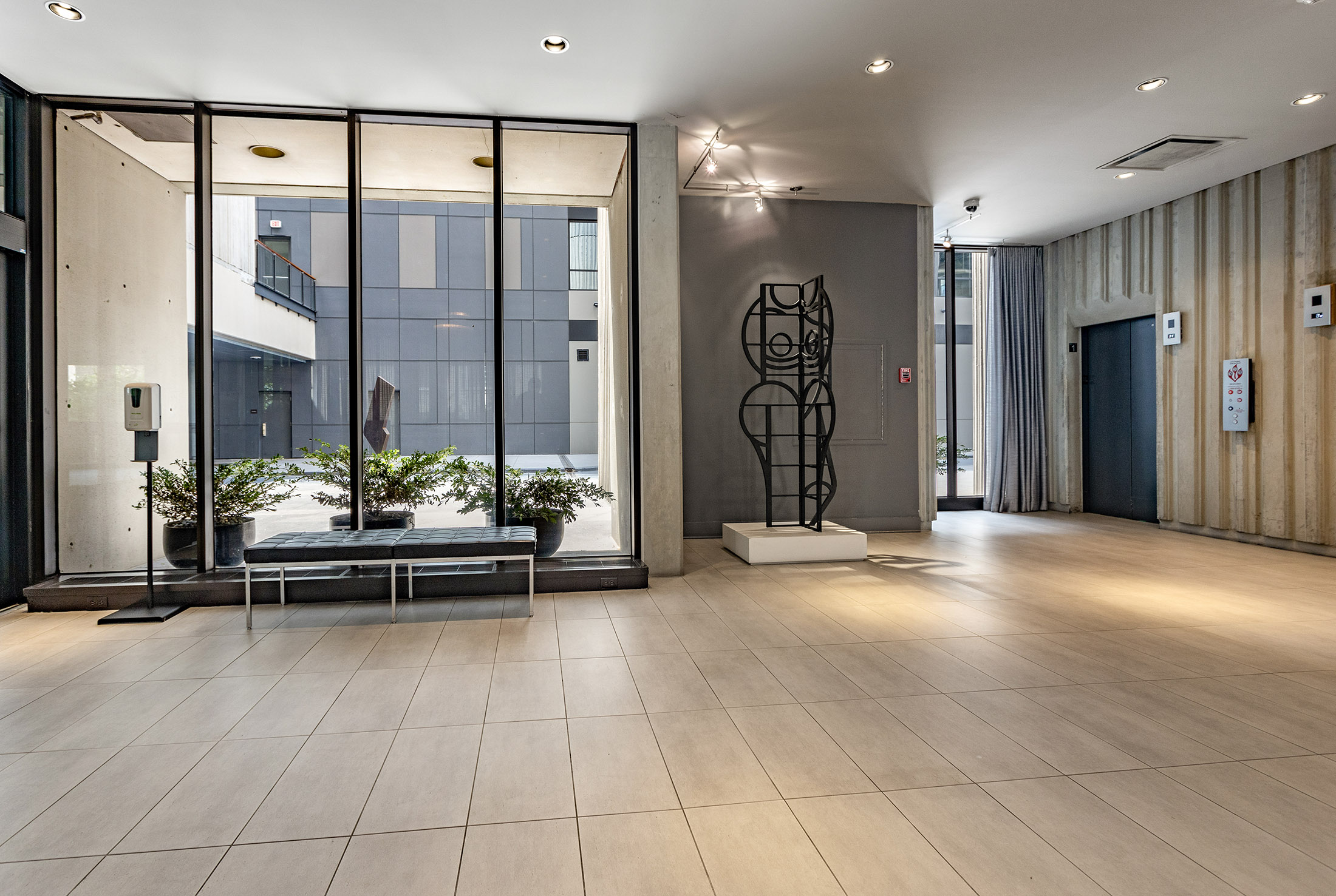  Embrace Midtown Living at Colony House - 物件實景