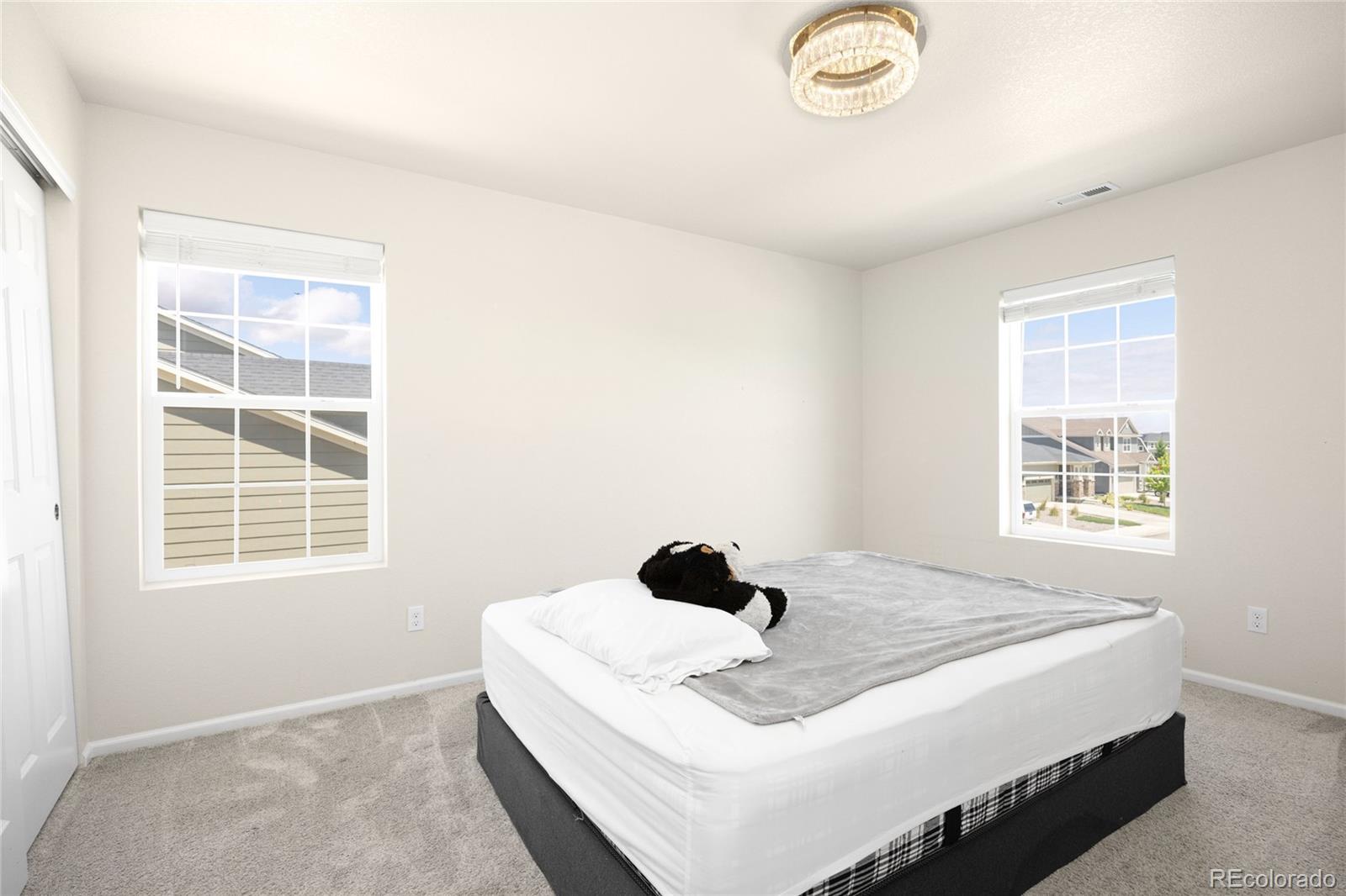 Henderson, Colorado, 80640, United States, 4 Bedrooms Bedrooms, ,3 BathroomsBathrooms,Residential,For Sale,1827376