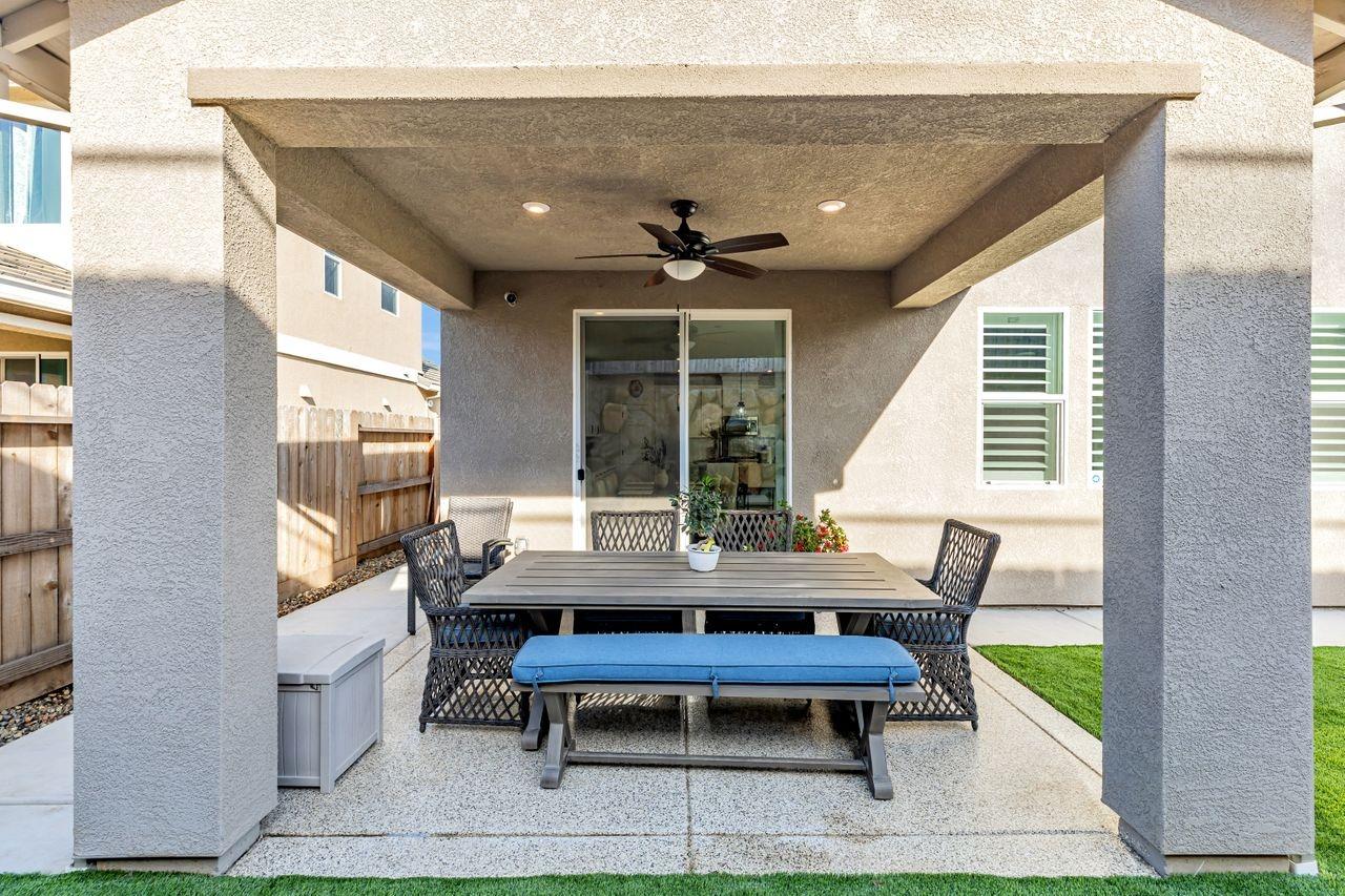 Sacramento, California, 95829, United States, 3 Bedrooms Bedrooms, ,2 BathroomsBathrooms,Residential,For Sale,1950991