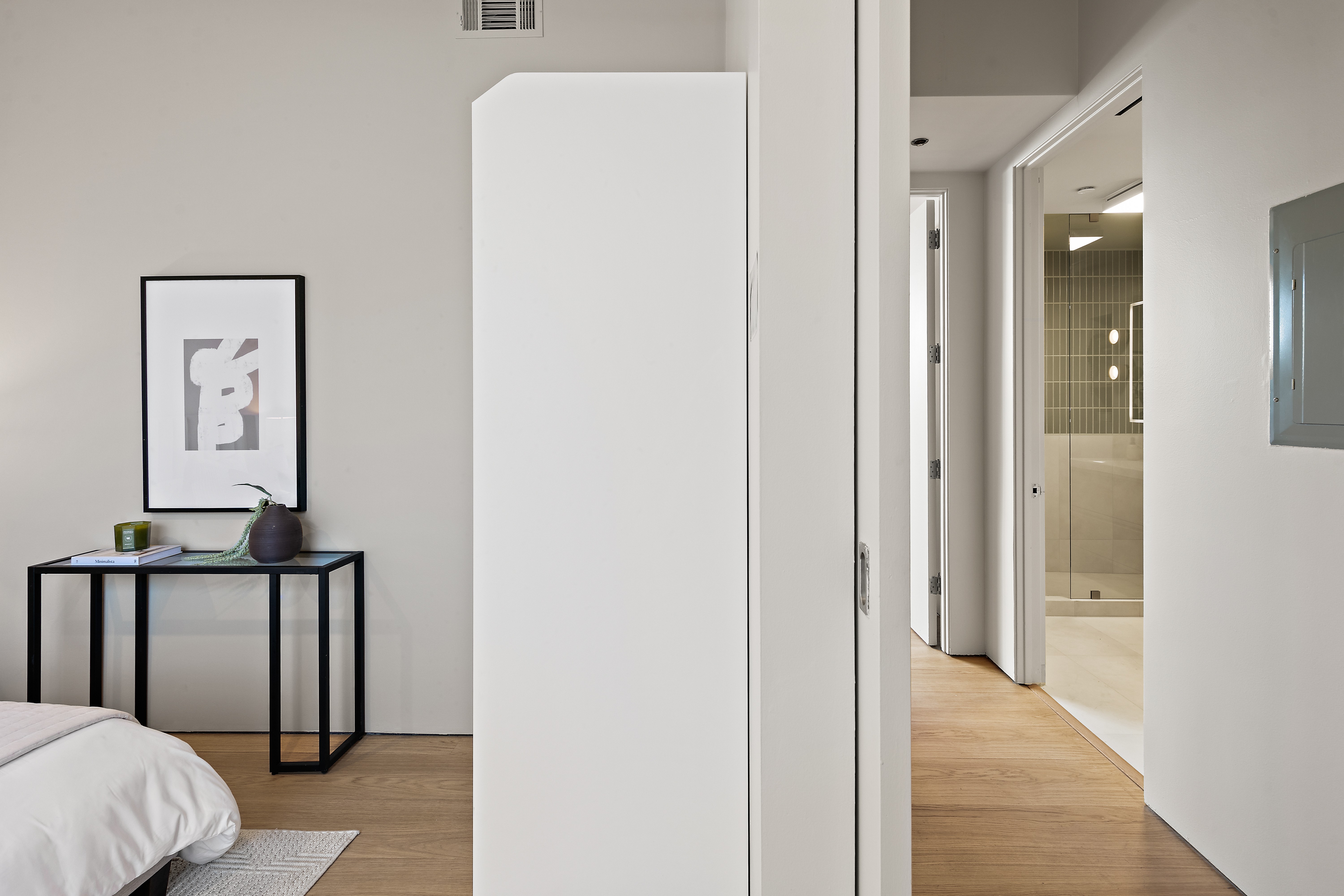  Sophisticated West Berkeley Condominium Designed for Everyday Comfort - 物件實景