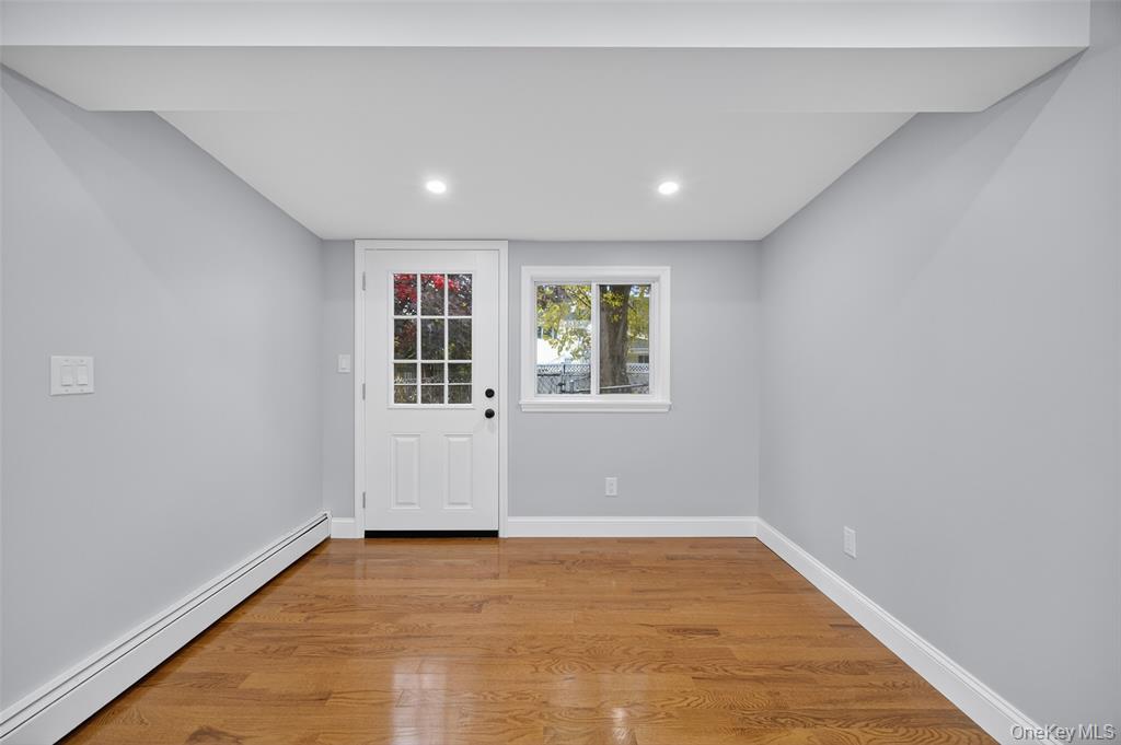 Saugerties, New York, 12477, United States, 4 Bedrooms Bedrooms, ,3 BathroomsBathrooms,Residential,For Sale,1986051