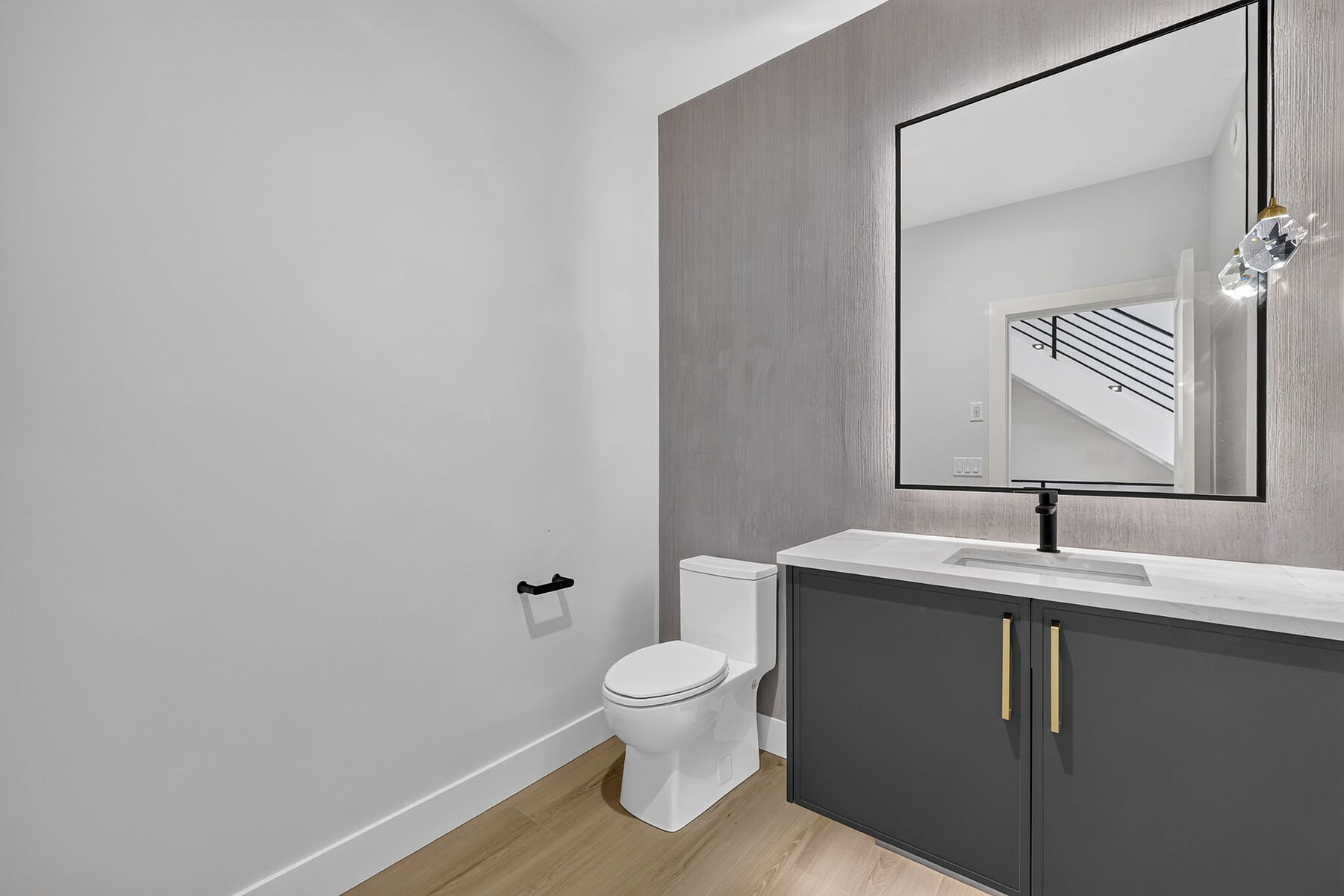 Stylish New Home - 物件實景