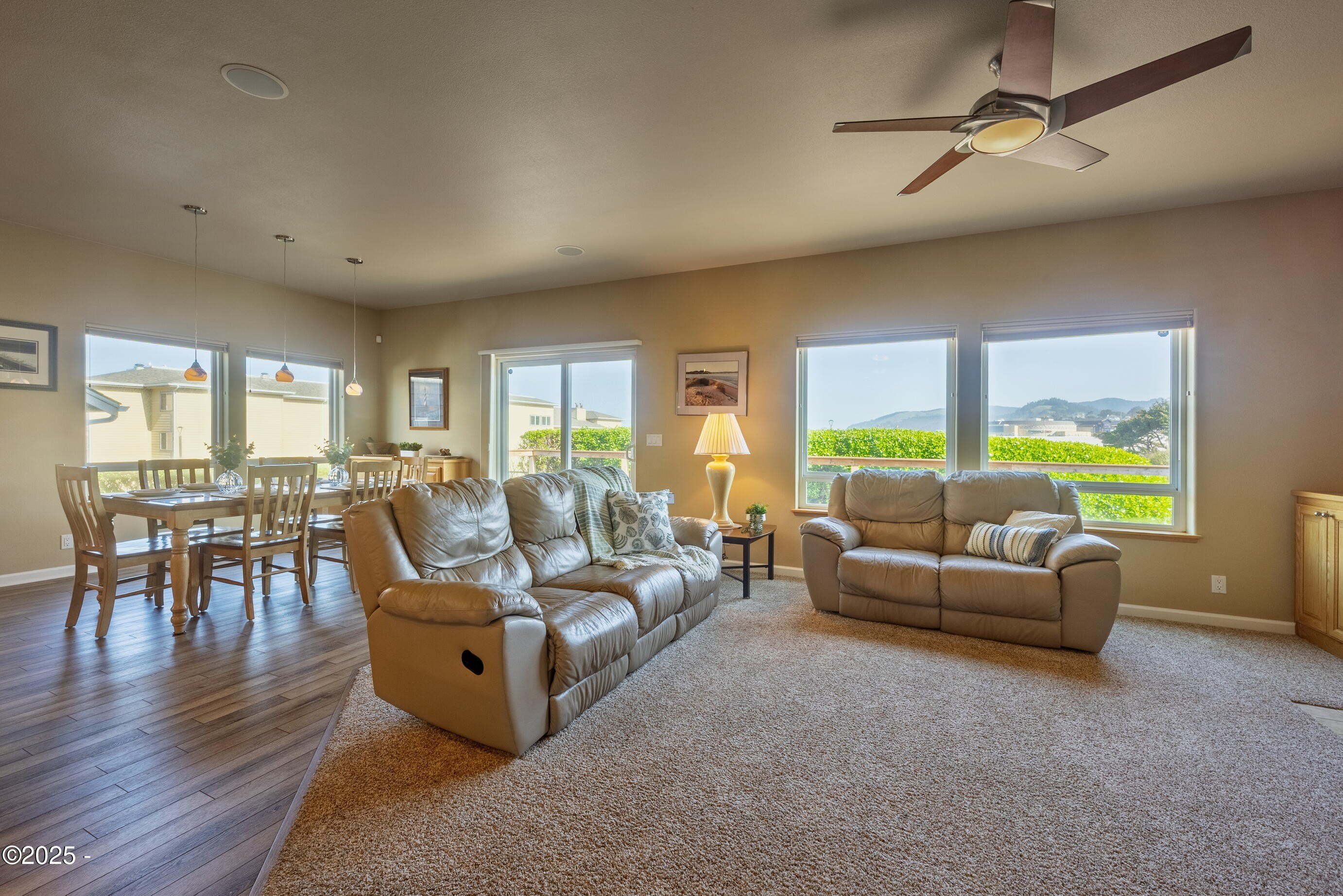 Lincoln City, Oregon, 97367, United States, 4 Bedrooms Bedrooms, ,Residential,For Sale,1793878