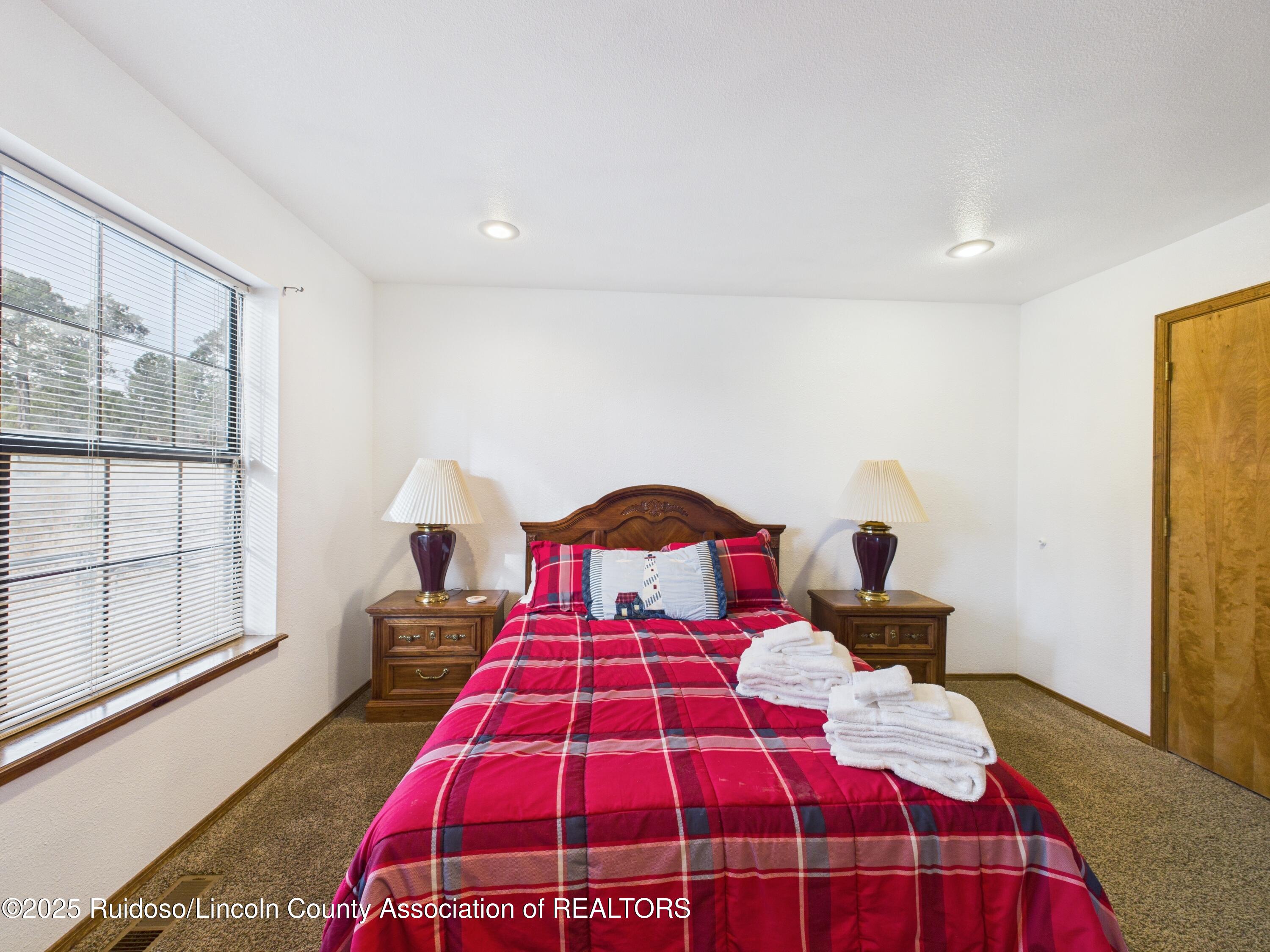 Ruidoso, New Mexico, 88345, United States, 5 Bedrooms Bedrooms, ,4 BathroomsBathrooms,Residential,For Sale,2006103