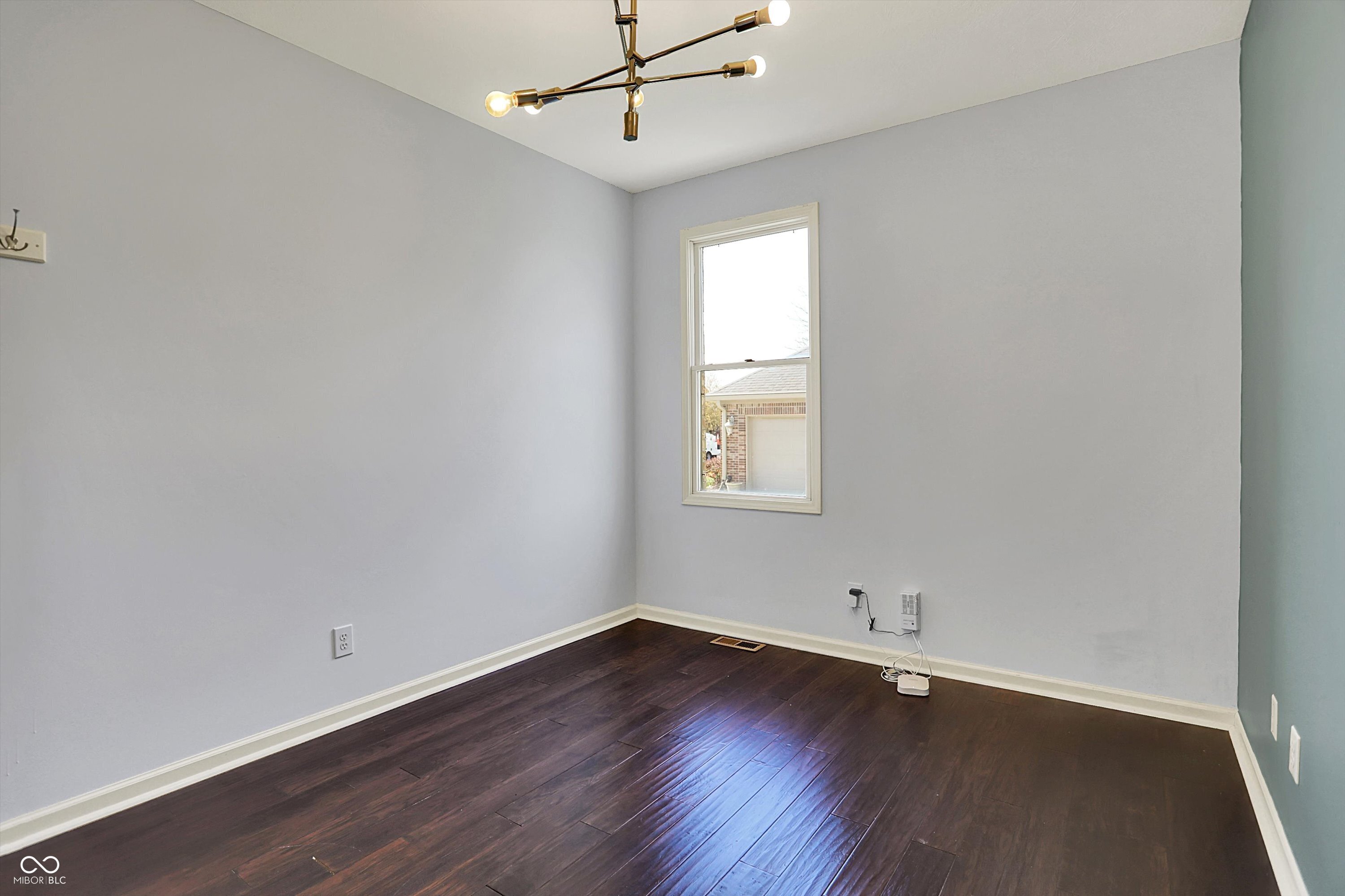 Greenwood, Indiana, 46142, United States, 4 Bedrooms Bedrooms, ,3 BathroomsBathrooms,Residential,For Sale,1921010