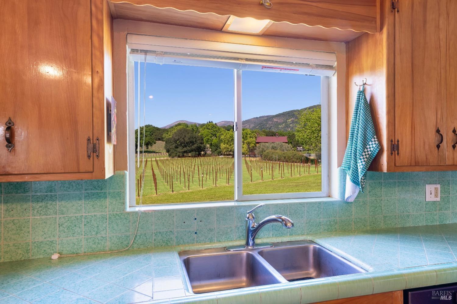 Napa, California, 94558, United States, 4 Bedrooms Bedrooms, ,2 BathroomsBathrooms,Residential,For Sale,1793717