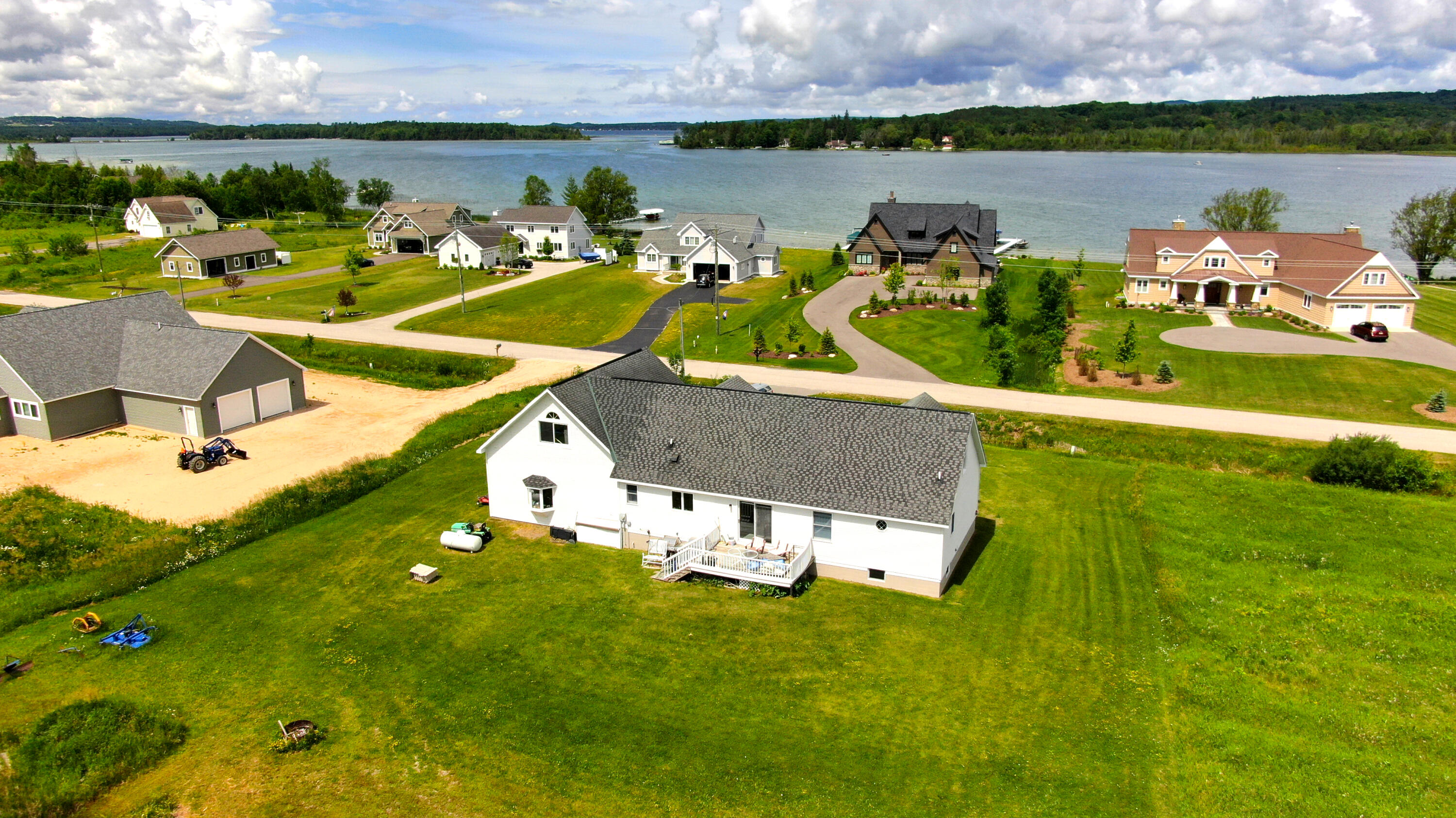 6188 Summerside Drive, Alanson, Michigan, 49706, United States, 3 Bedrooms Bedrooms, ,3 BathroomsBathrooms,Residential,For Sale,6188 Summerside Drive,1435678