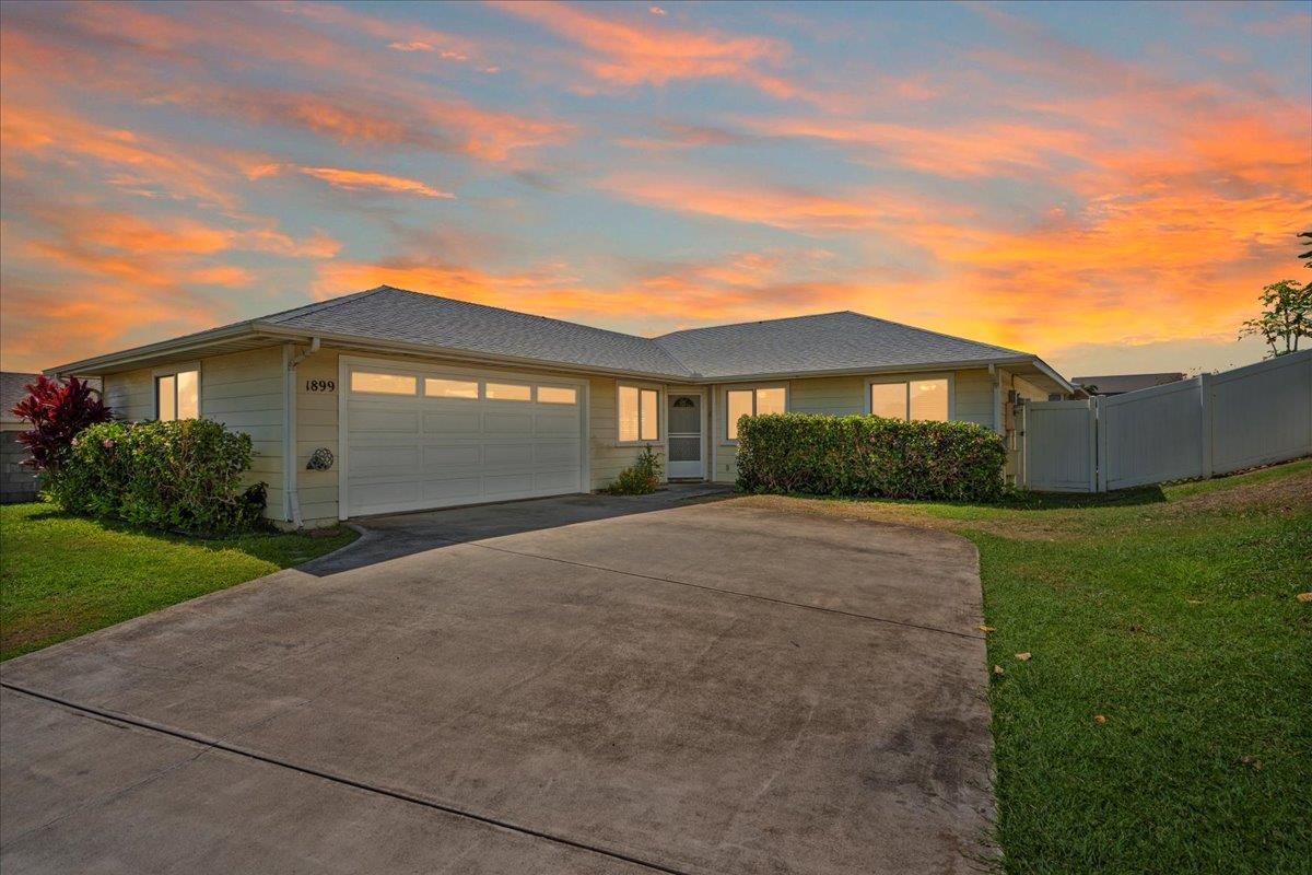 Wailuku, Hawaii, 96793, United States, 3 Bedrooms Bedrooms, ,2 BathroomsBathrooms,Residential,For Sale,1907468