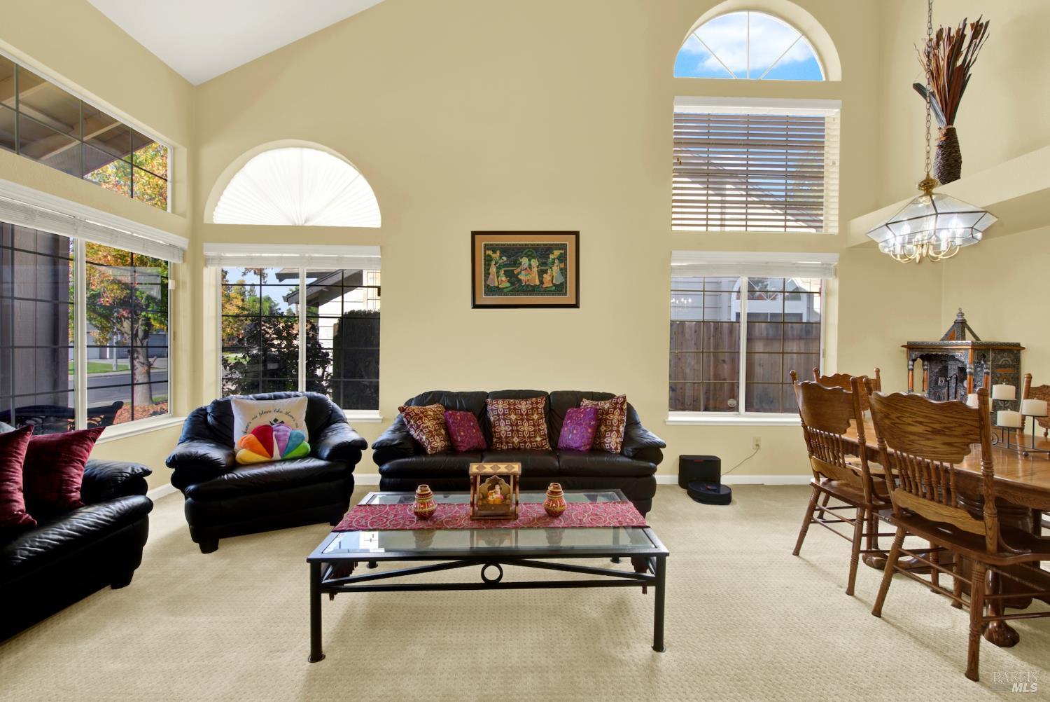 Dixon, California, 95620, United States, 4 Bedrooms Bedrooms, ,3 BathroomsBathrooms,Residential,For Sale,1987907