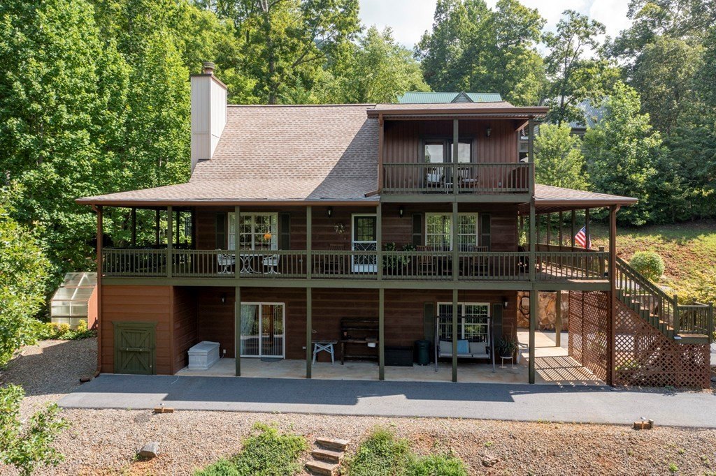 Hiawassee, Georgia, 30546, United States, 2 Bedrooms Bedrooms, ,3 BathroomsBathrooms,Residential,For Sale,1920293