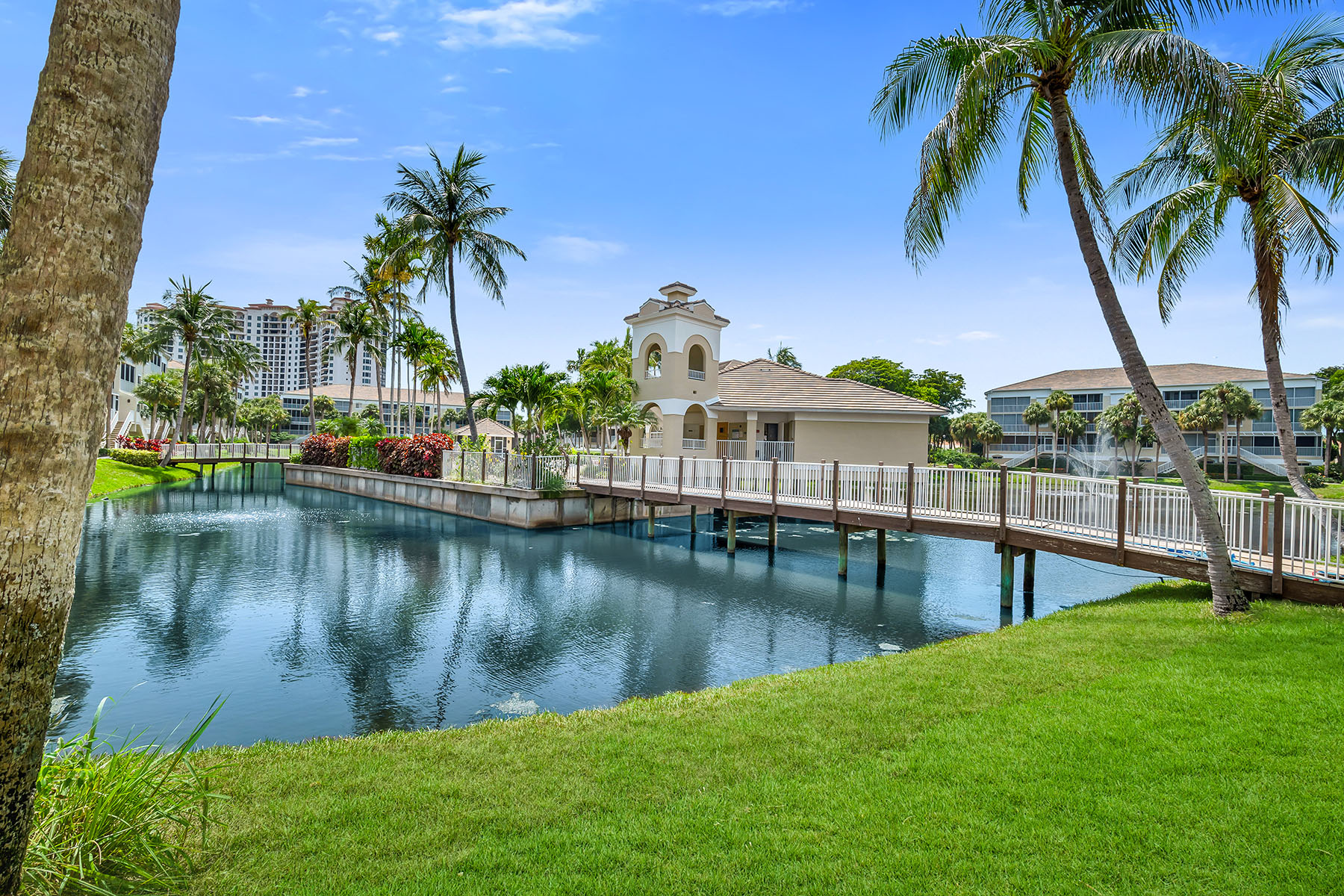  PELICAN BAY - PEBBLE CREEK - 物件實景
