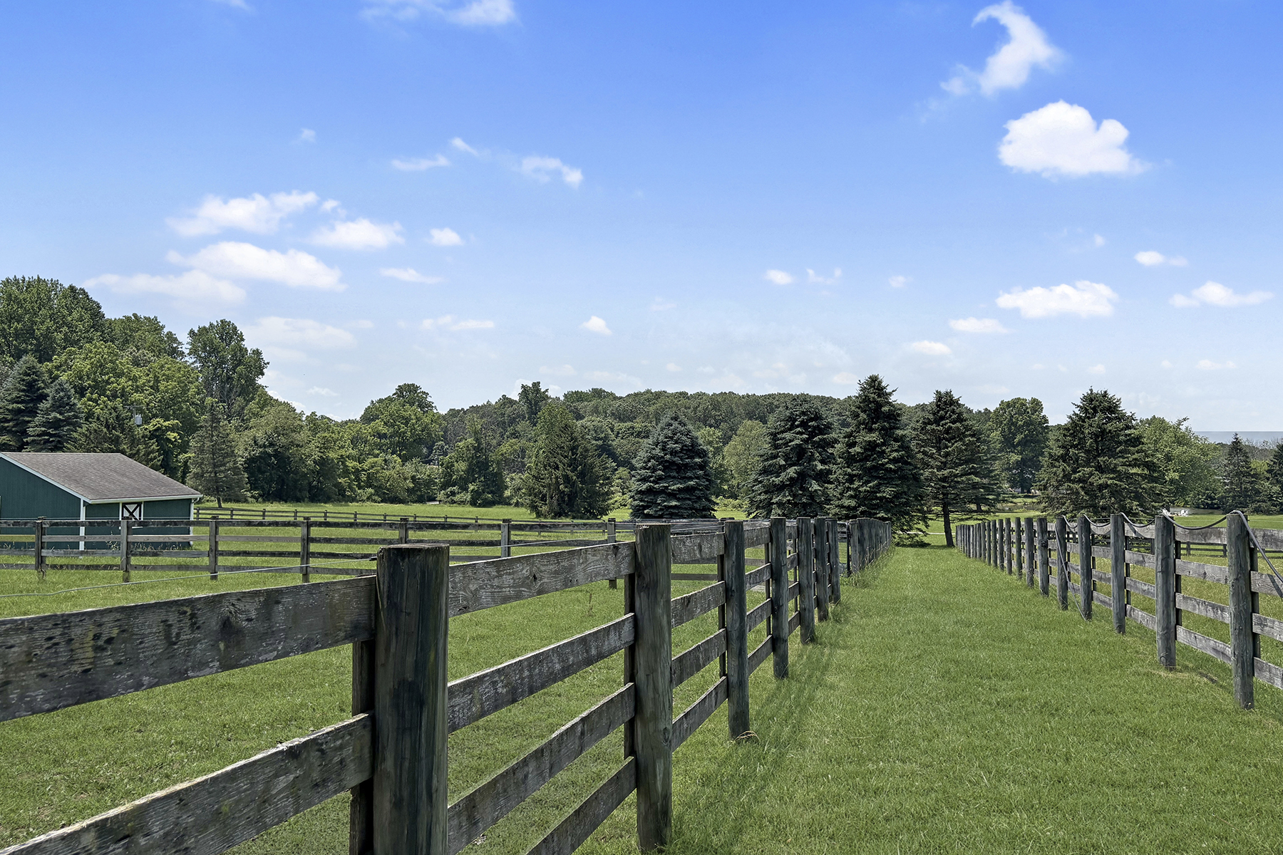  One of a Kind Well Appointed Custom Built Equestrian Property - 物件實景