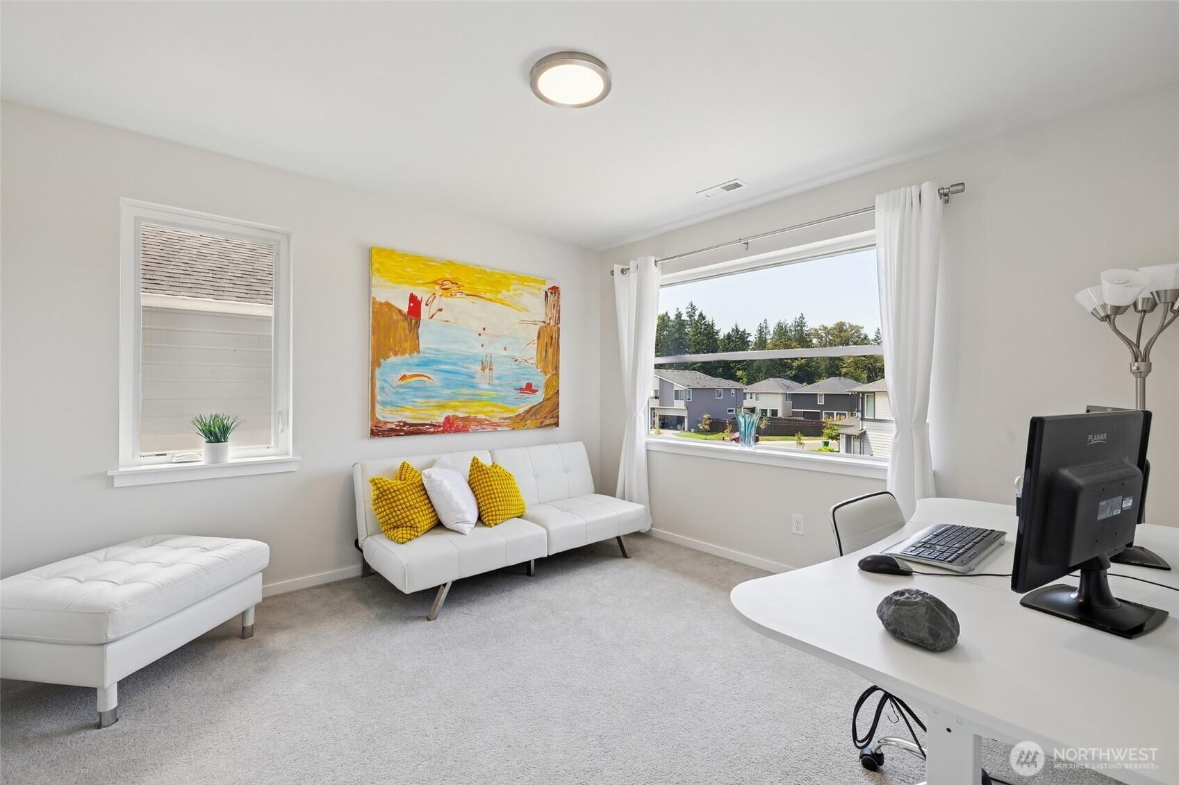 AUBURN, Washington, 98001, United States, 4 Bedrooms Bedrooms, ,4 BathroomsBathrooms,Residential,For Sale,1896068