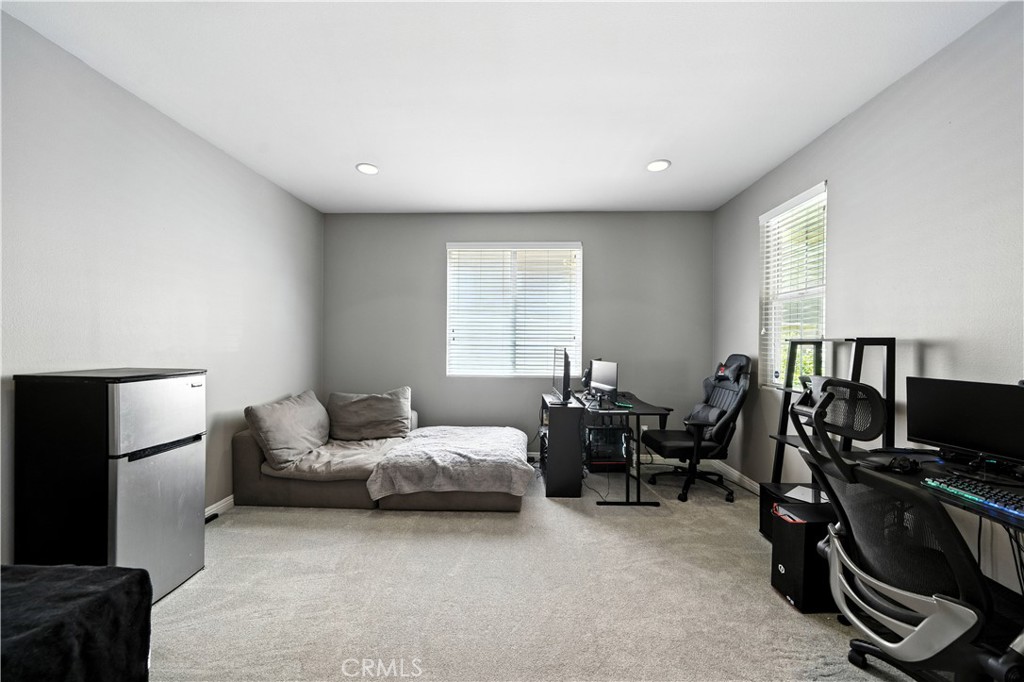 Lake Elsinore, California, 92530, United States, 5 Bedrooms Bedrooms, ,3 BathroomsBathrooms,Residential,For Sale,1881678