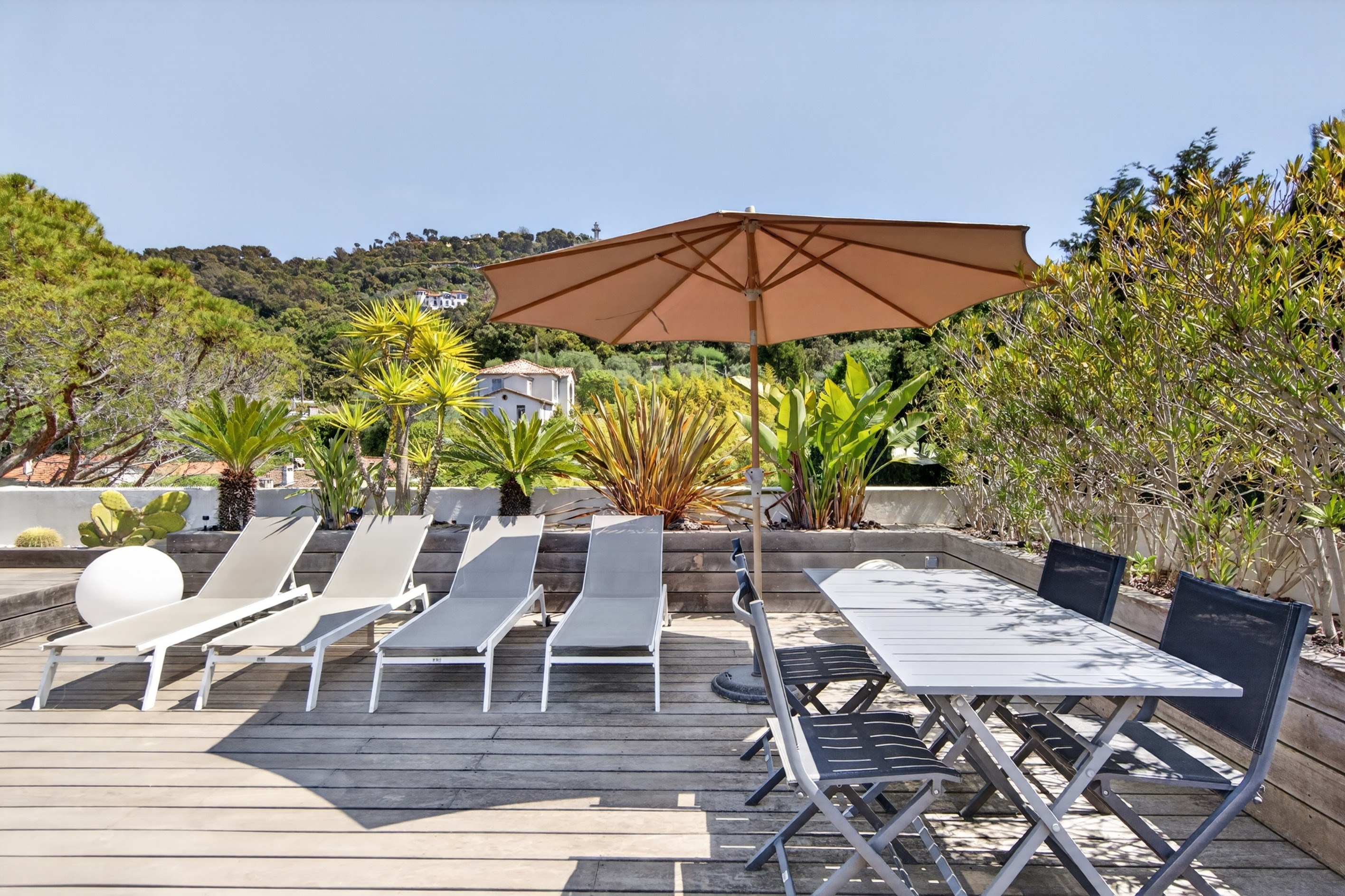  La Californie - Co-exclusive Apartment with rooftop terrace and open nature vie… - 物件實景