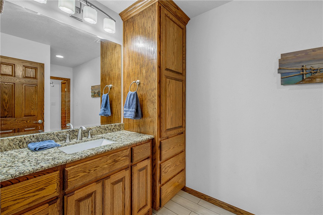 College Station, Texas, 77845, United States, 5 Bedrooms Bedrooms, ,4 BathroomsBathrooms,Residential,For Sale,1983993