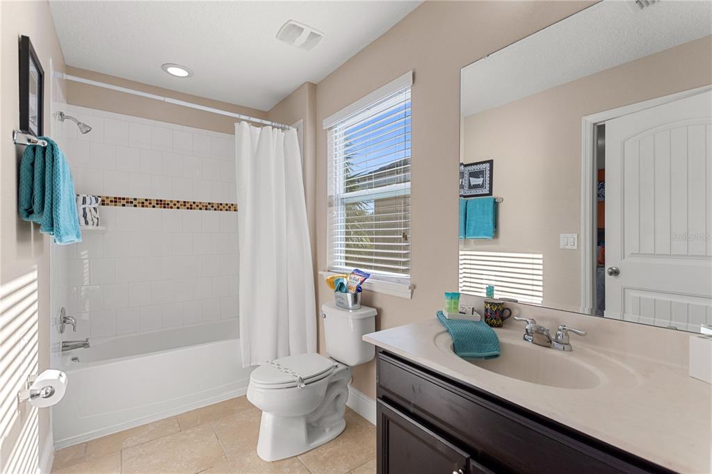 Davenport, Florida, 33837, United States, 5 Bedrooms Bedrooms, ,5 BathroomsBathrooms,Residential,For Sale,1999556