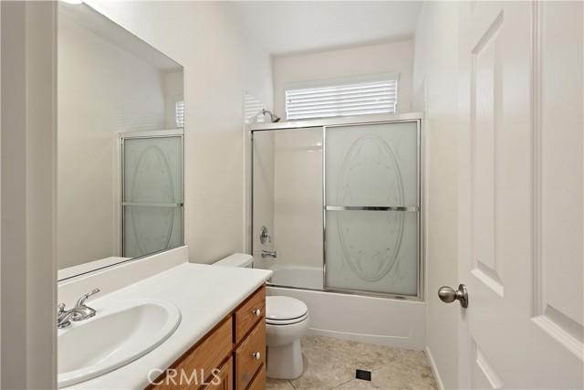 Chowchilla, California, 93610, United States, 5 Bedrooms Bedrooms, ,4 BathroomsBathrooms,Residential,For Sale,2005891