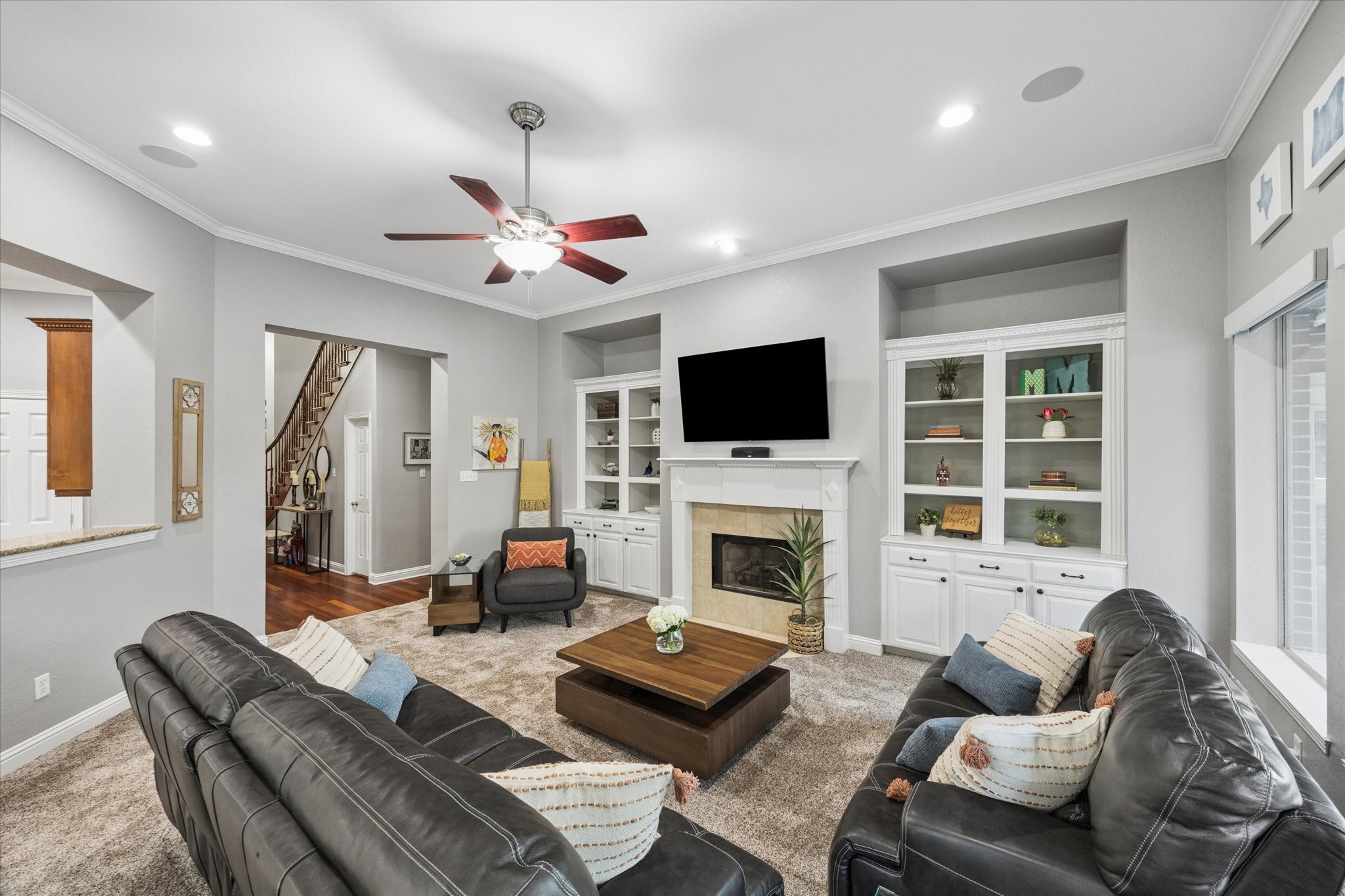  3523 Silvercreek Drive - 物件實景