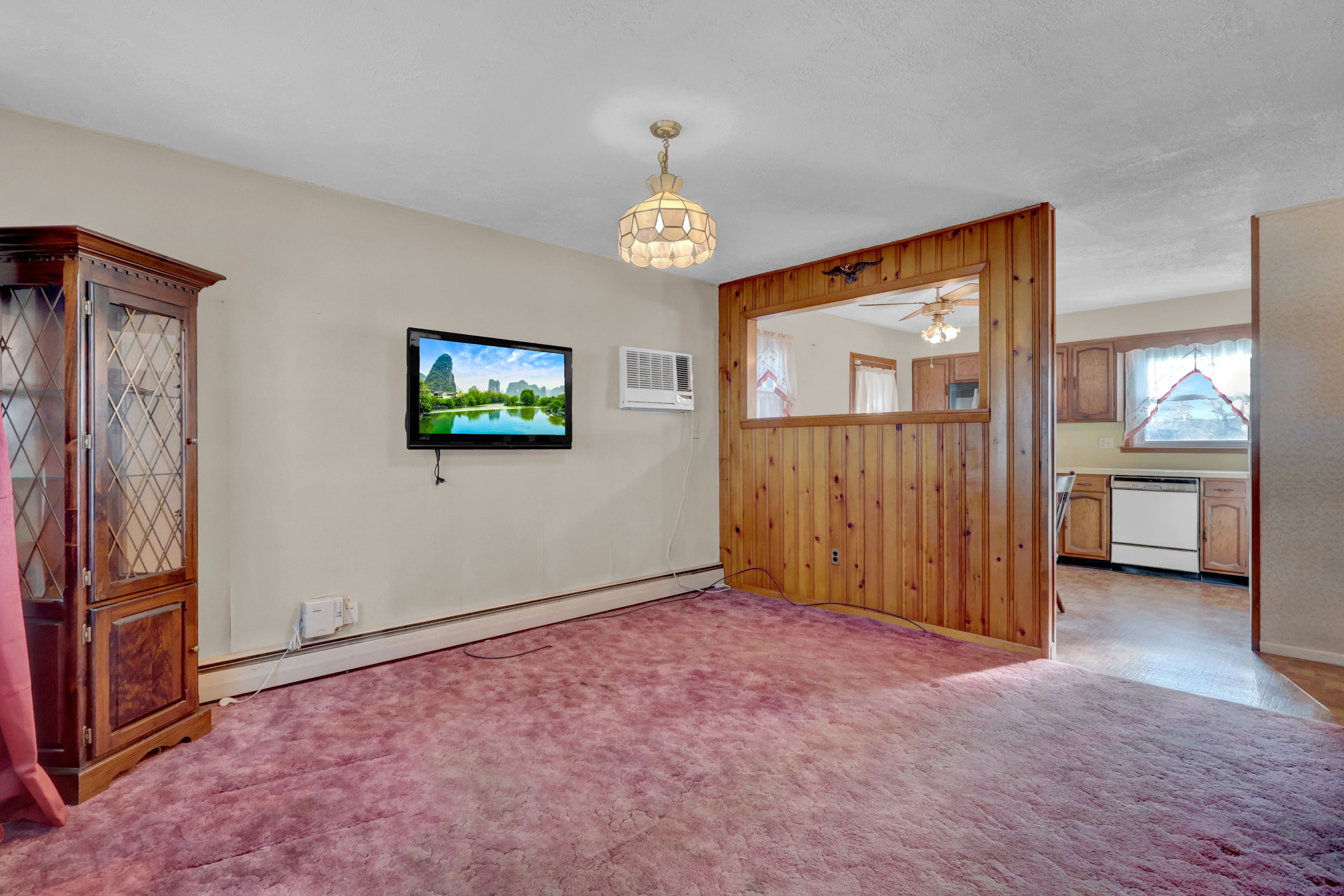 West Babylon, New York, 11704, United States, 4 Bedrooms Bedrooms, ,2 BathroomsBathrooms,Residential,For Sale,2010725