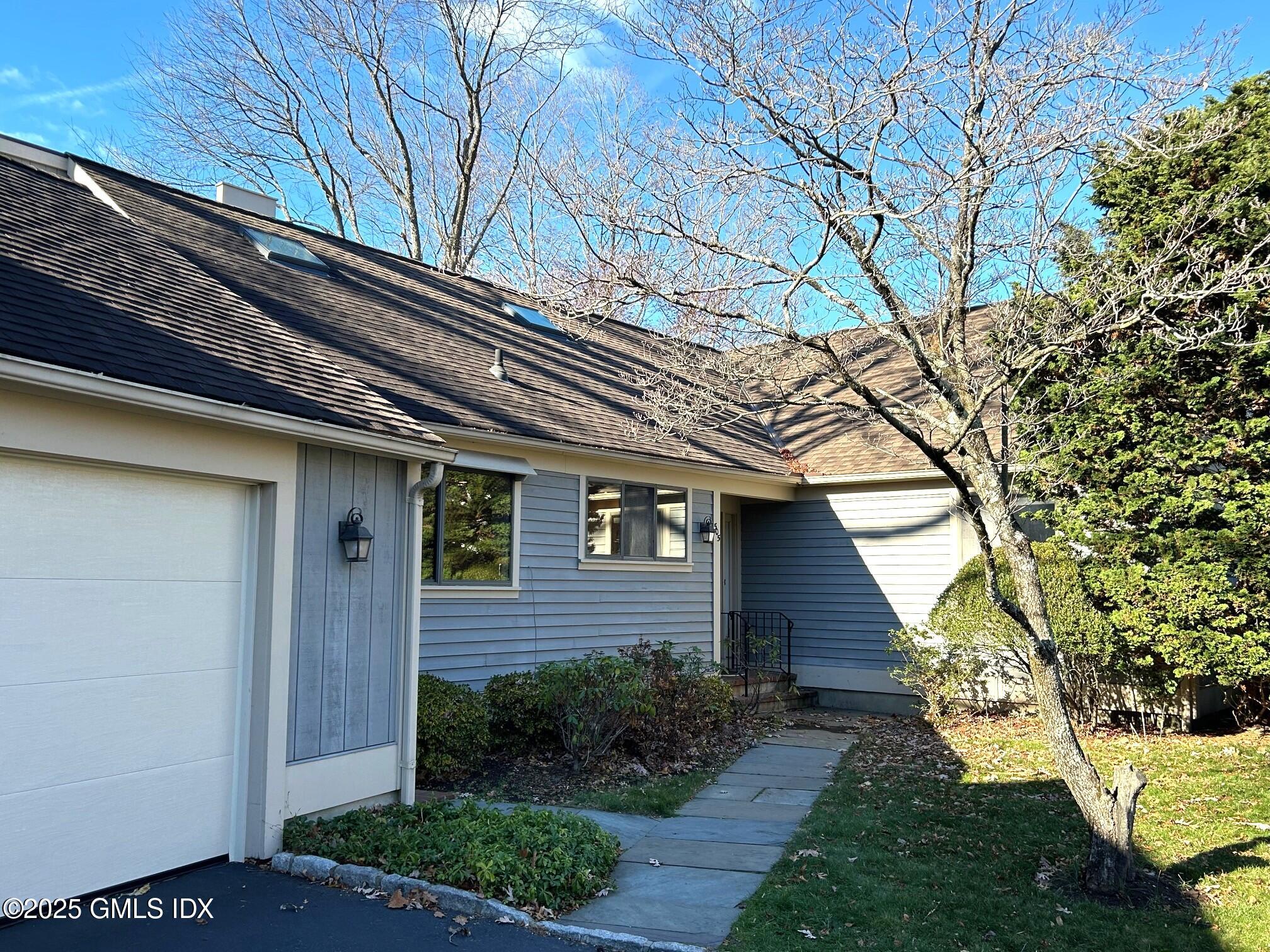 Greenwich, Connecticut, 06831, United States, 3 Bedrooms Bedrooms, ,3 BathroomsBathrooms,Residential,For Sale,2001670