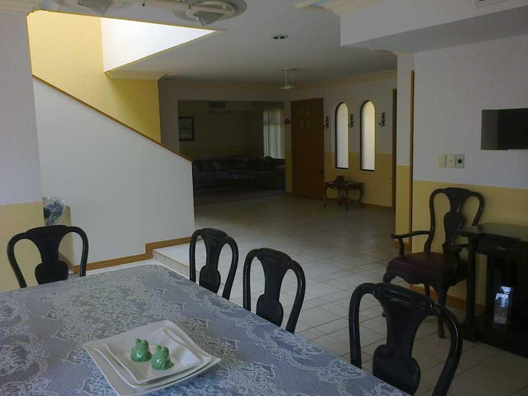 CALLEJON DEL PASEO, Torreón, Coahuila de Zaragoza, 27250, Mexico, 6 Bedrooms Bedrooms, ,6 BathroomsBathrooms,Residential,For Sale,CALLEJON DEL PASEO,1234260