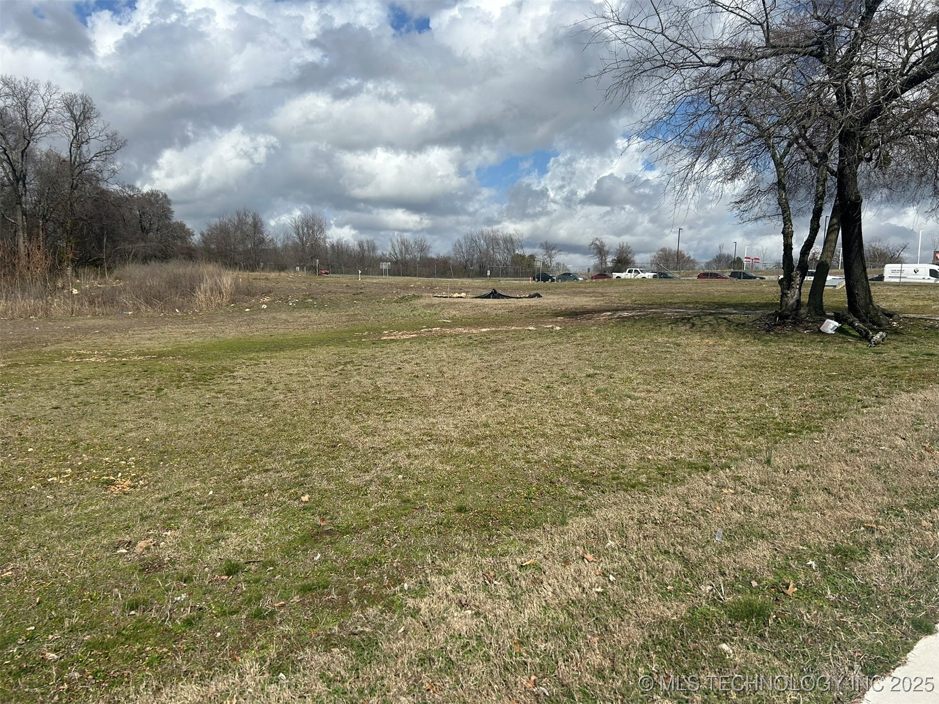 Tahlequah, Oklahoma, 74464, United States, ,Residential,For Sale,1910983