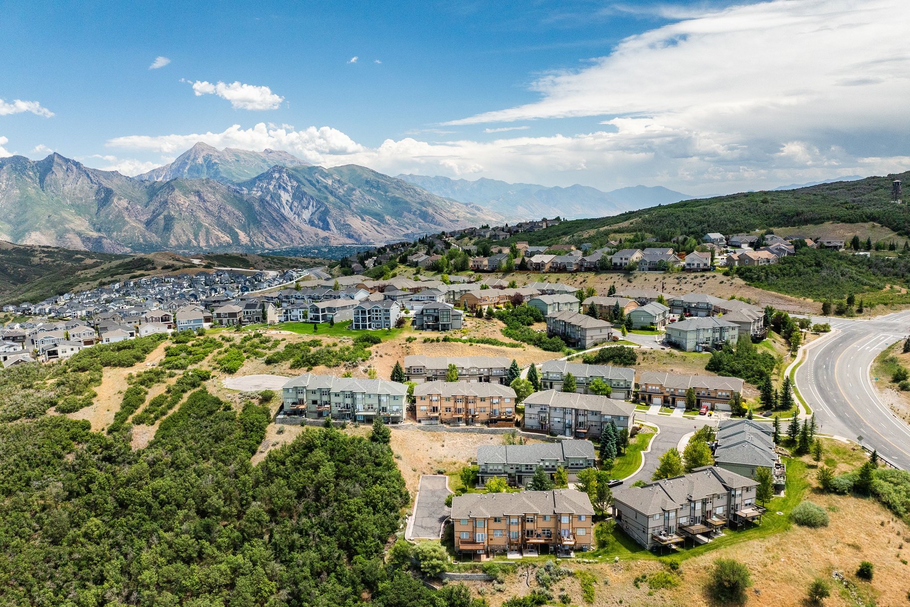  Suncrest Townhouse with Impeccable Valley Views - 物件實景