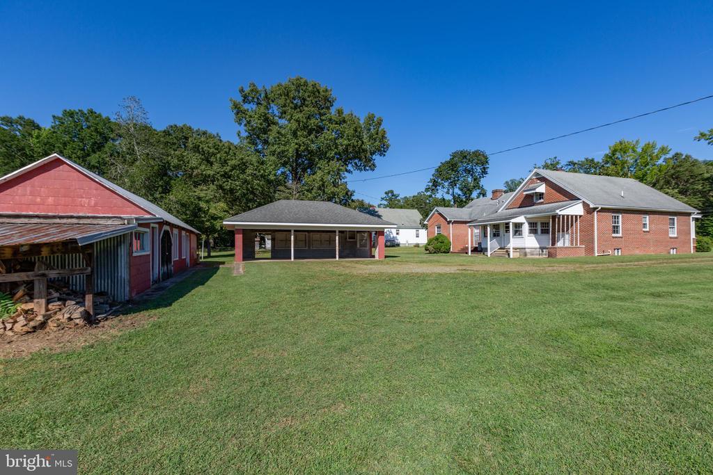 Fredericksburg Tpke, Woodford, VA 22580 #1