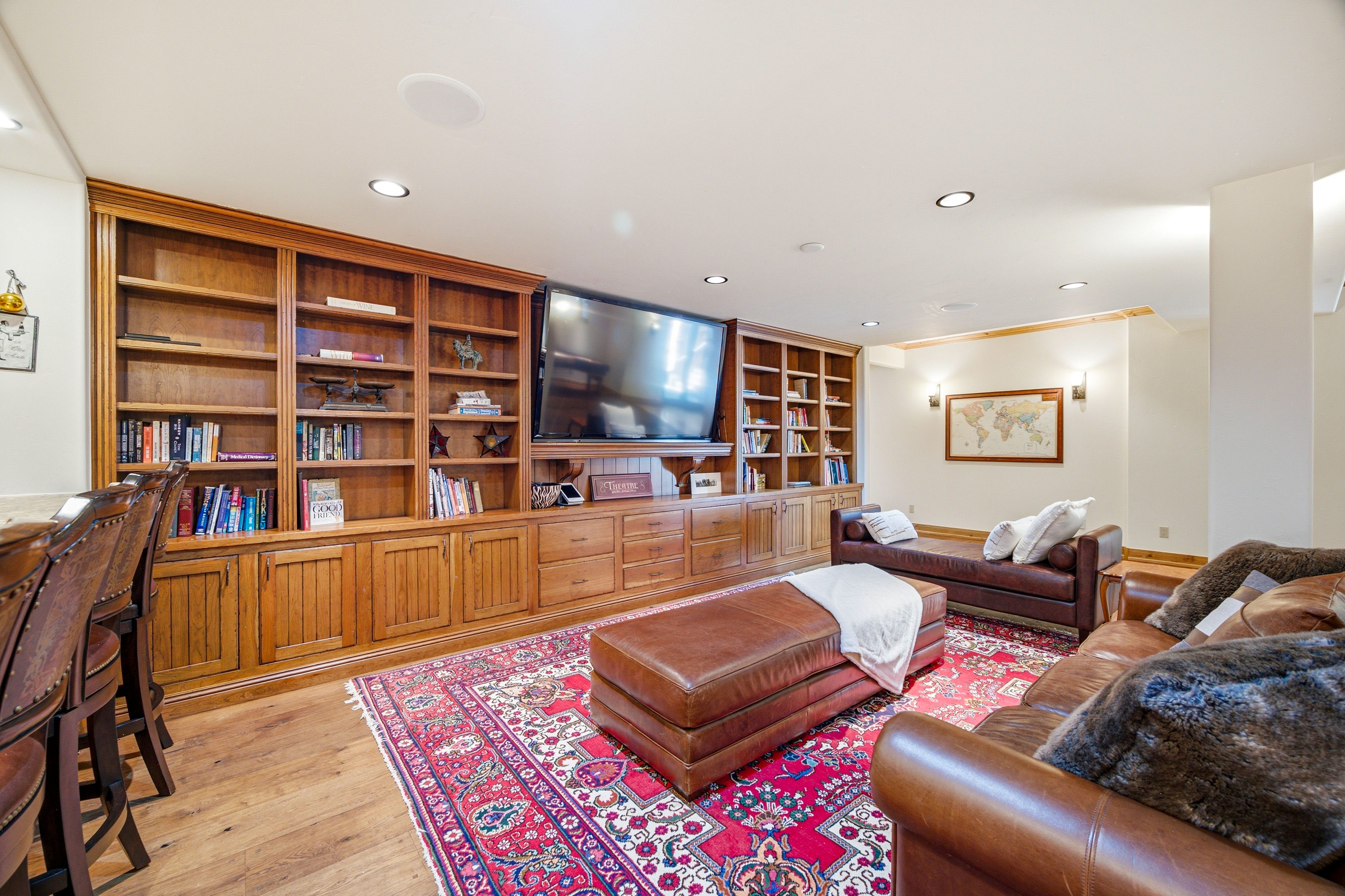  Custom-built, Single-family Home in the Exclusive Grand Traverse Neighborhood - 物件實景