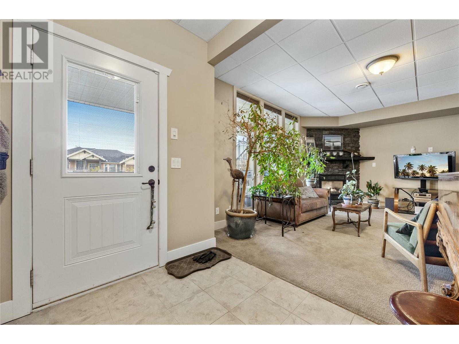 KELOWNA, British Columbia, V1P 1R7, CA, 5 Bedrooms Bedrooms, ,3 BathroomsBathrooms,Residential,For Sale,1837327