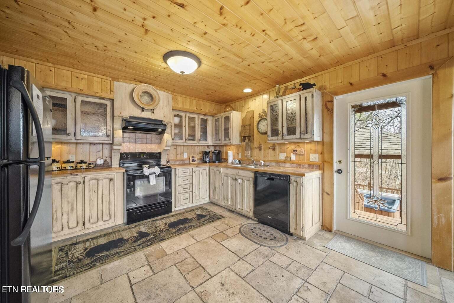 922 Scenic Tr, Gatlinburg, Tennessee, 37738, United States, 3 Bedrooms Bedrooms, ,3 BathroomsBathrooms,Residential,For Sale,922 Scenic Tr,1483117