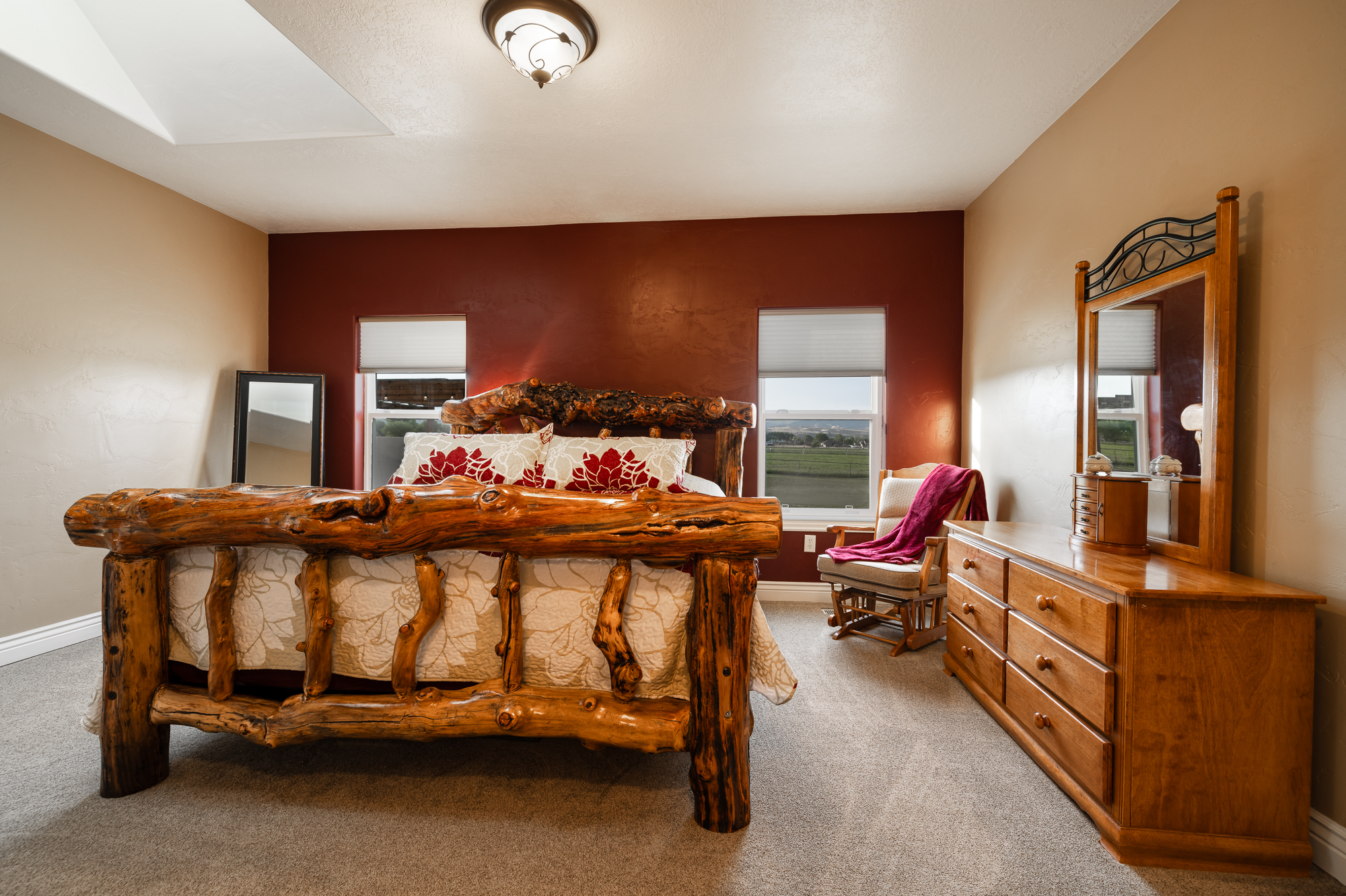 Vernal, Utah, 84078, United States, 5 Bedrooms Bedrooms, ,4 BathroomsBathrooms,Residential,For Sale,1964904