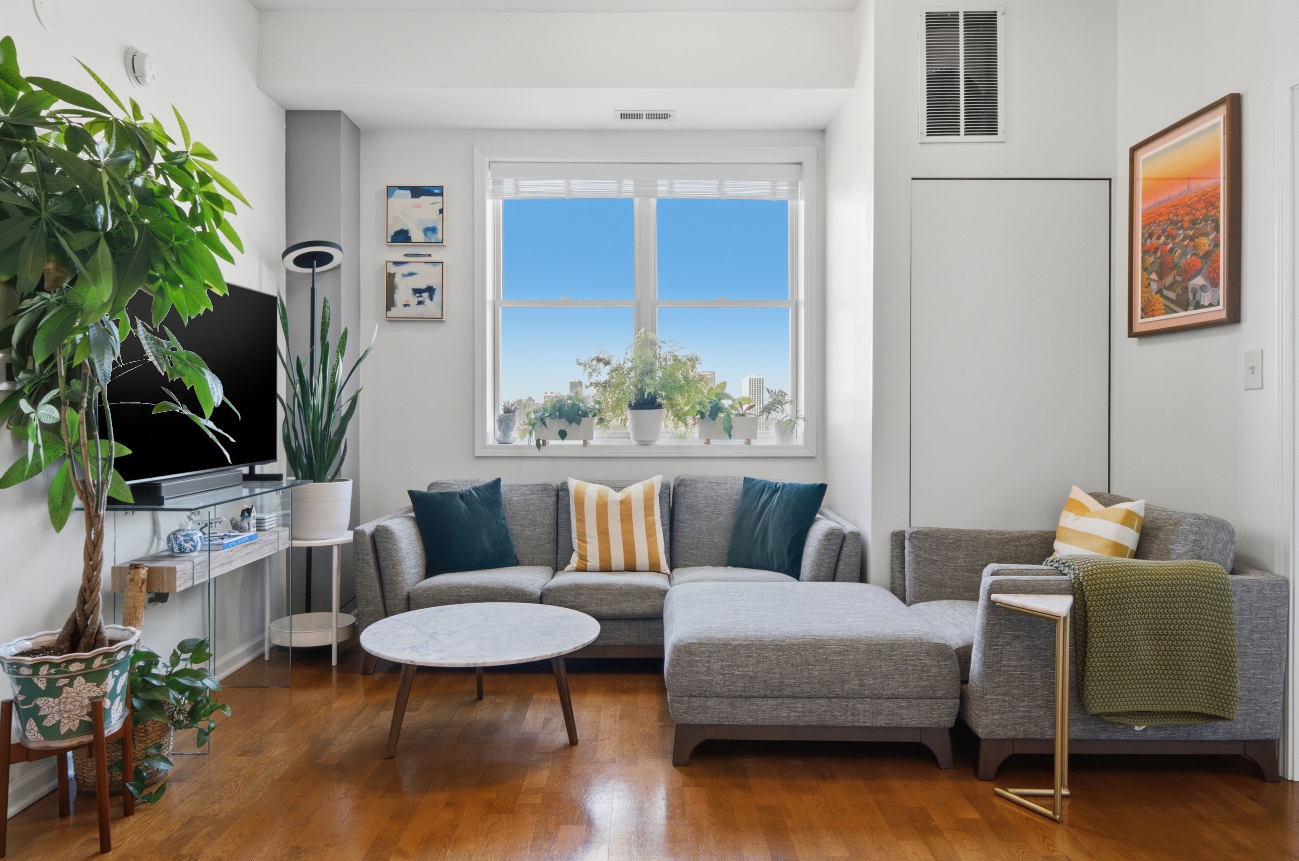  Enjoy the Best of City Living in this Bright, High-floor 2 Bedroom, 1 Bath Condo - 物件實景