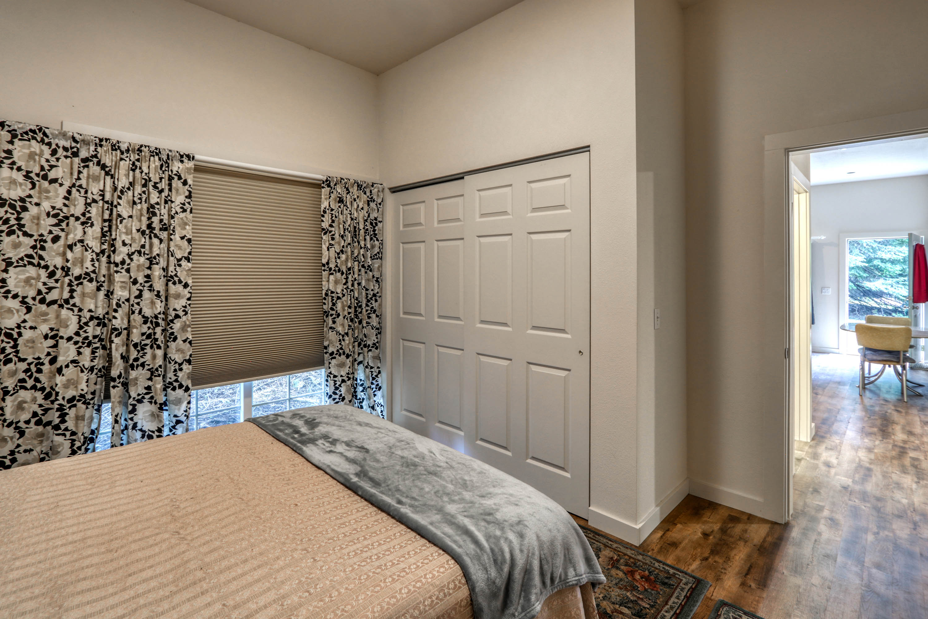 Hope, Idaho, 83836, United States, 2 Bedrooms Bedrooms, ,1 BathroomBathrooms,Residential,For Sale,1904482