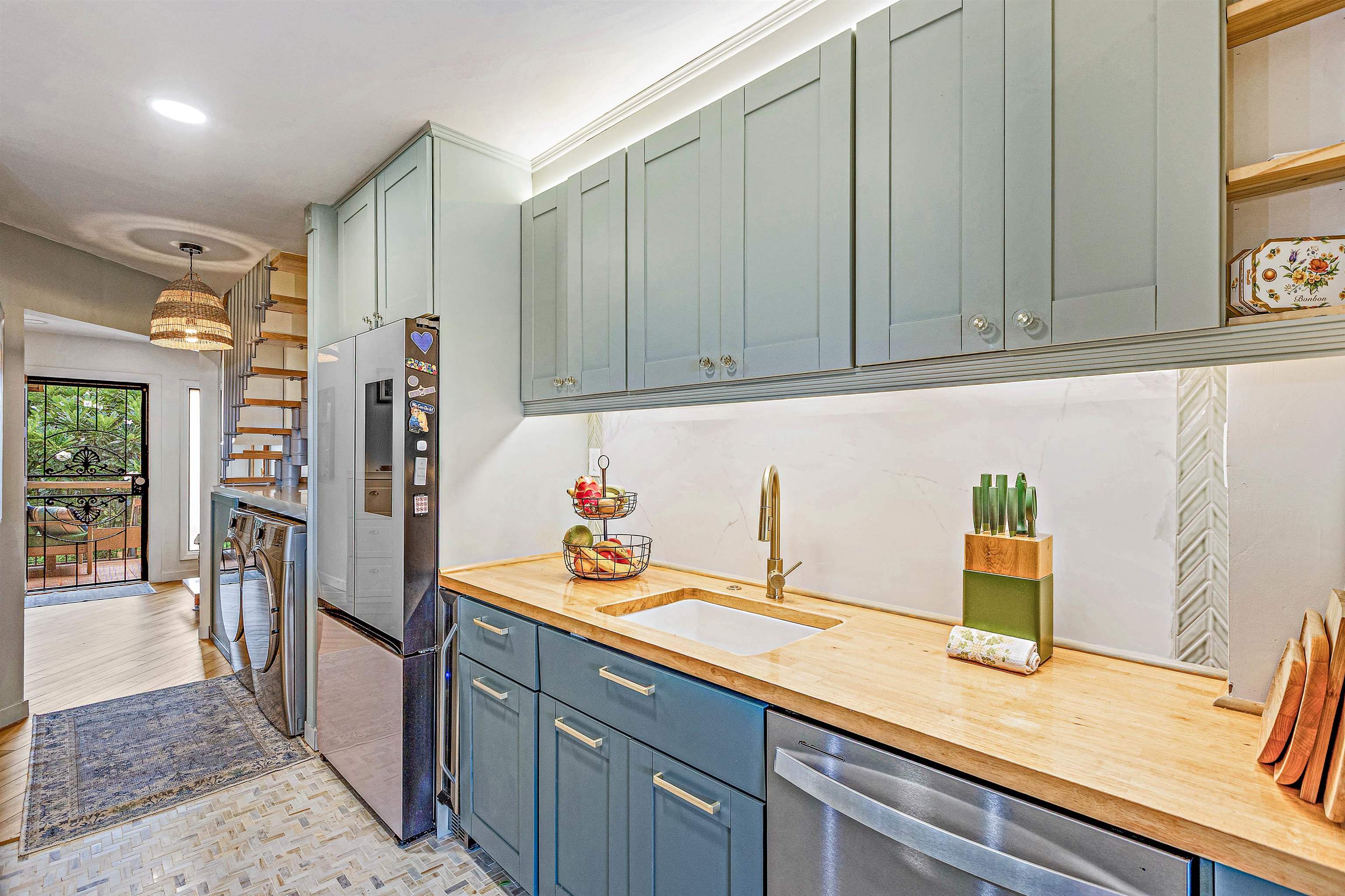 Lahaina, Hawaii, 96761, United States, 1 Bedroom Bedrooms, ,2 BathroomsBathrooms,Residential,For Sale,1993127