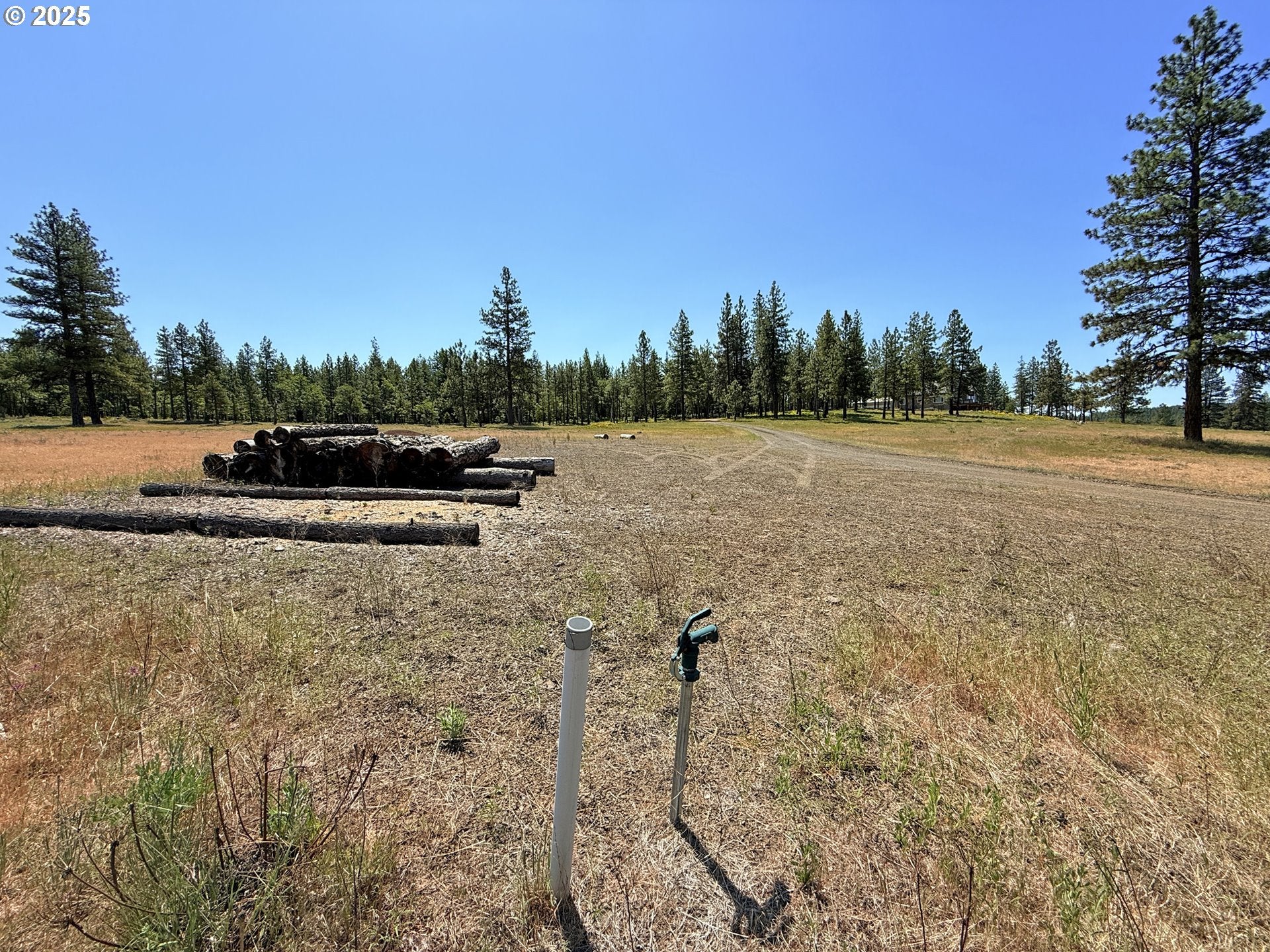Goldendale, Washington, 98620, United States, 2 Bedrooms Bedrooms, ,2 BathroomsBathrooms,Residential,For Sale,1906644