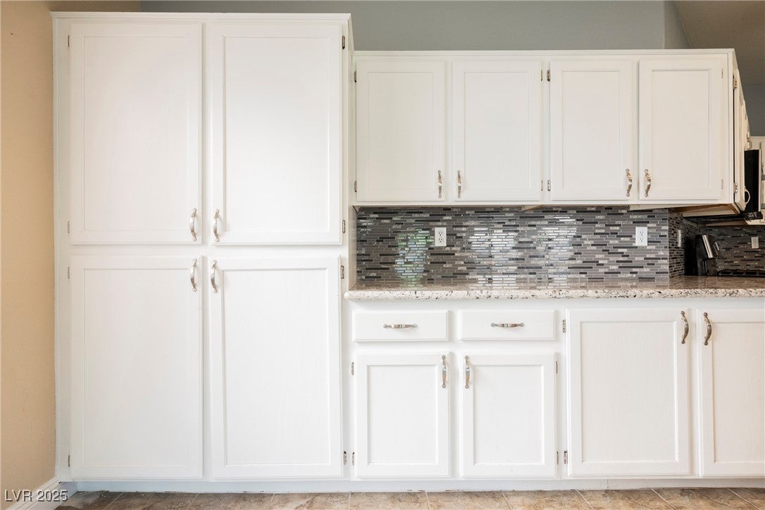 Henderson, Nevada, 89015, United States, 5 Bedrooms Bedrooms, ,2 BathroomsBathrooms,Residential,For Sale,1976773