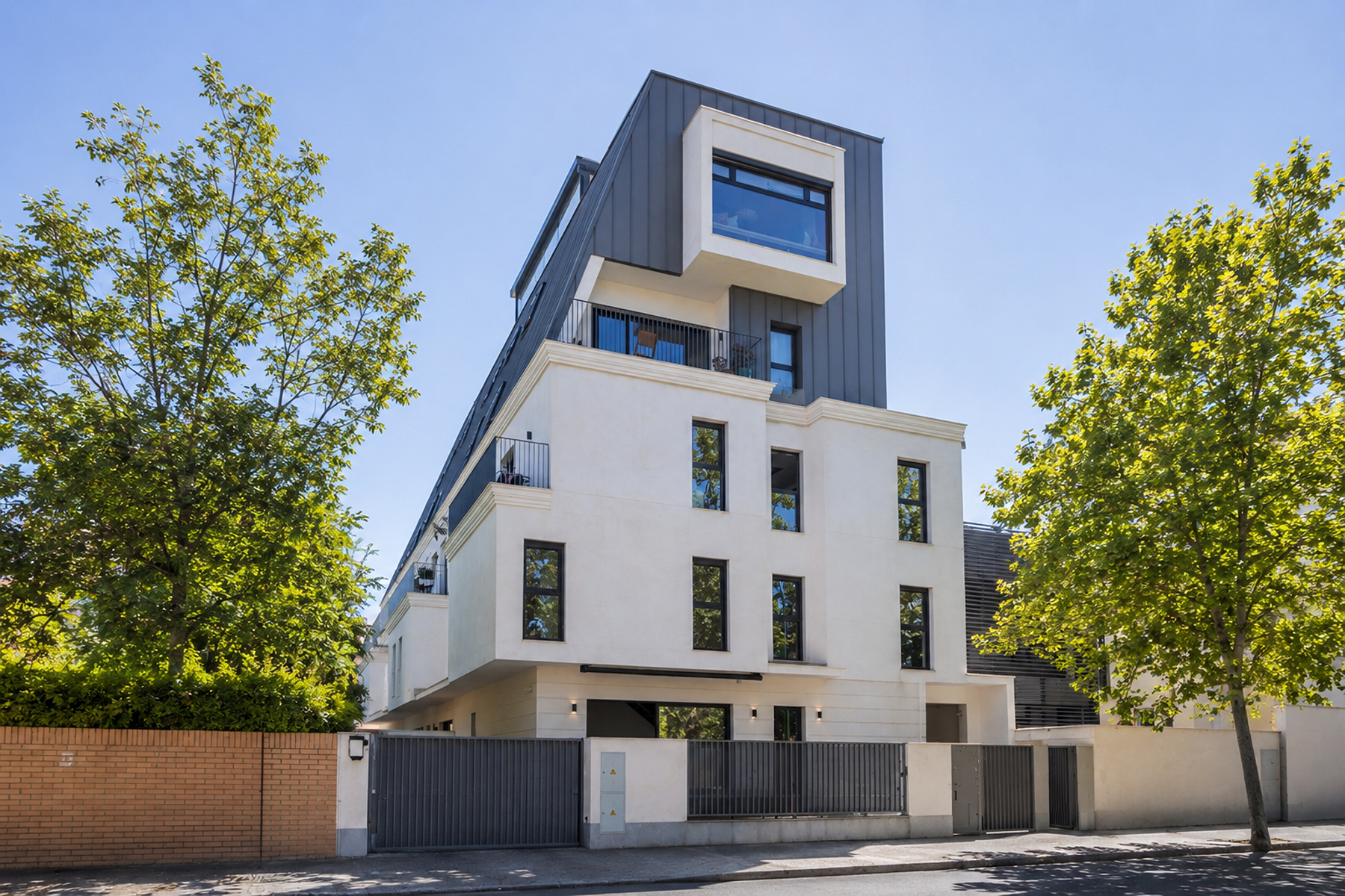  Exclusive duplex with terrace, two parking spaces and storage in Manuel Siurot - 物件實景