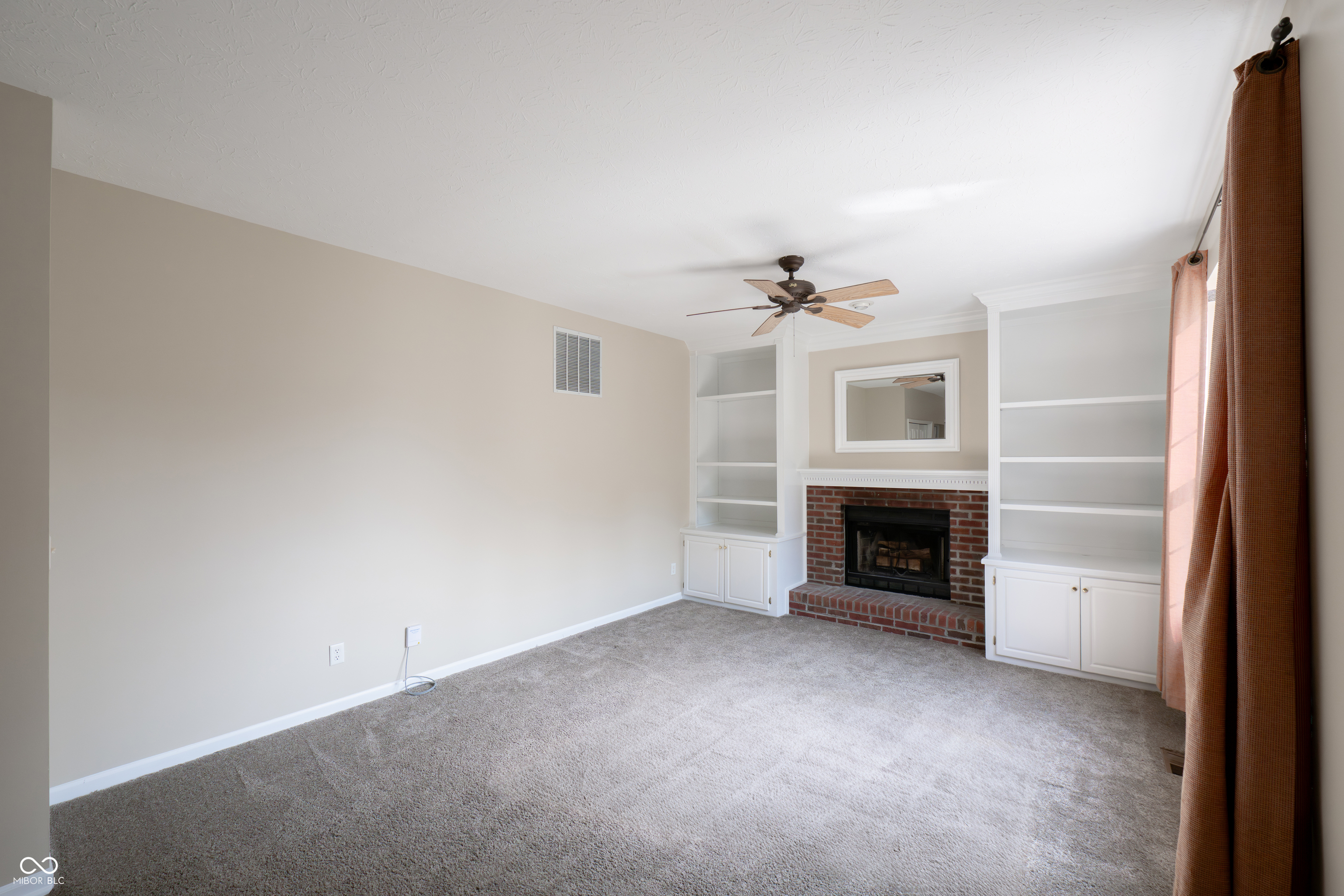 Carmel, Indiana, 46033, United States, 4 Bedrooms Bedrooms, ,4 BathroomsBathrooms,Residential,For Sale,1975371