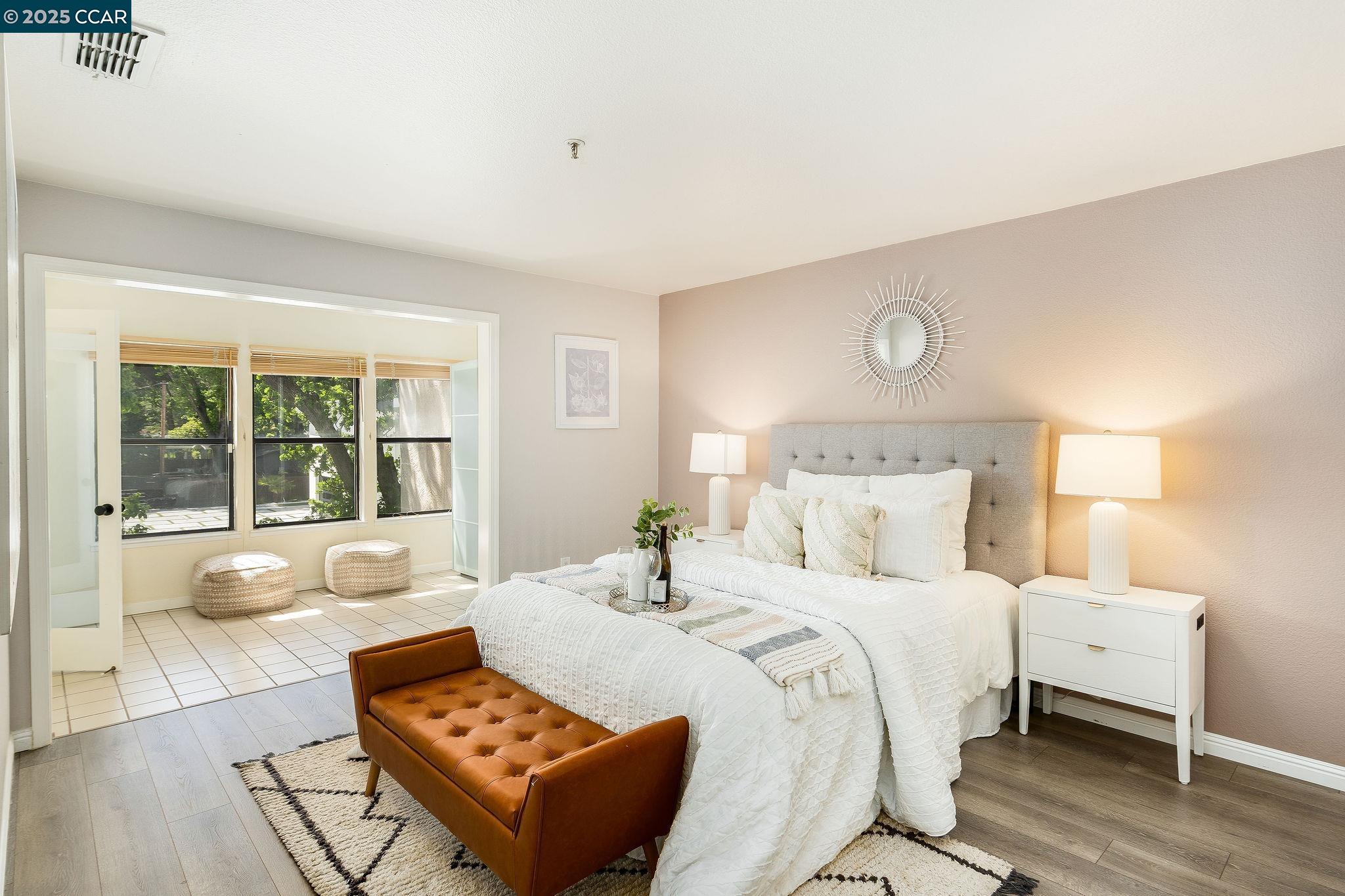 Walnut Creek, California, 94595, United States, 2 Bedrooms Bedrooms, ,1 BathroomBathrooms,Residential,For Sale,1987718