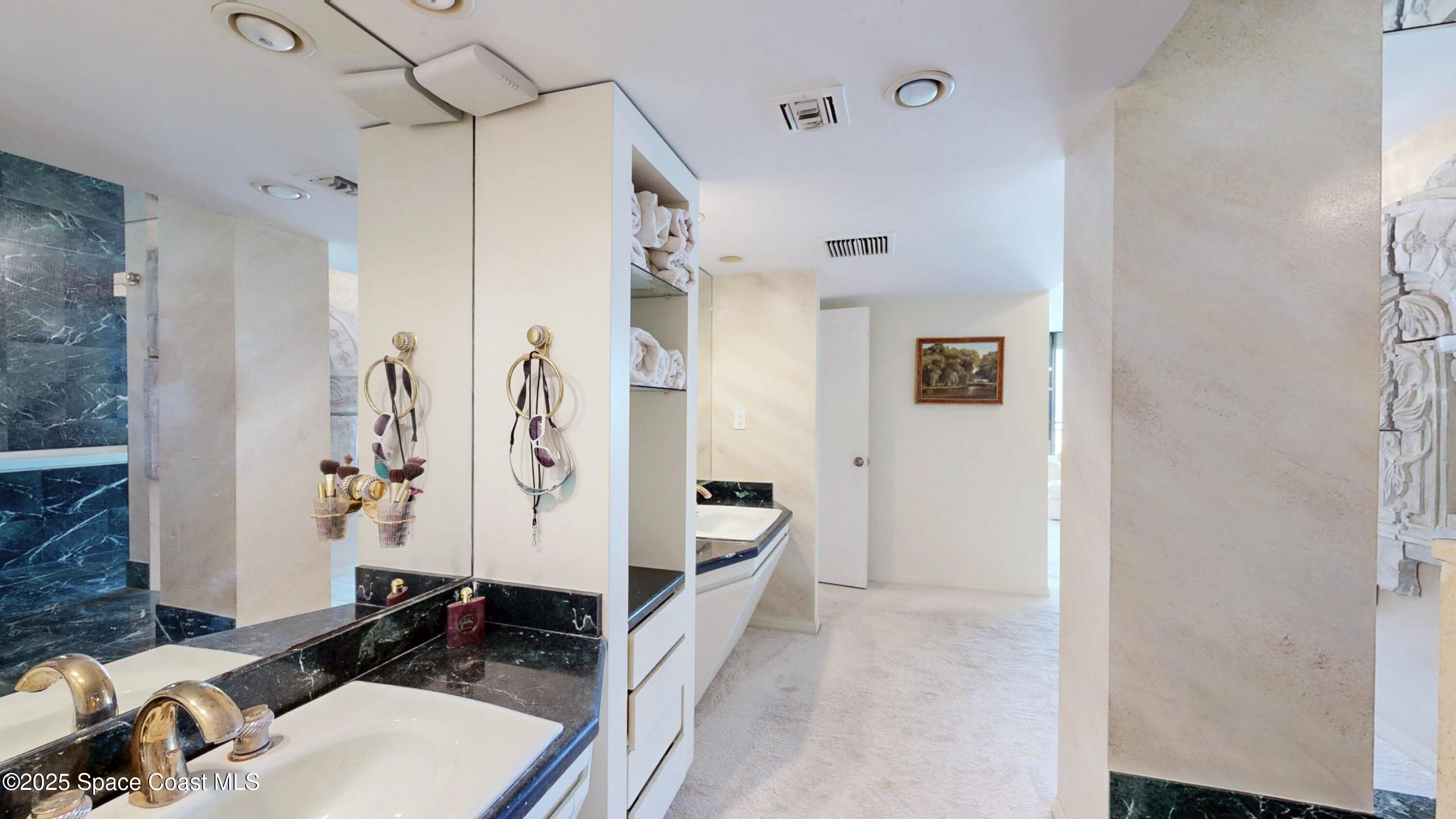 Cocoa Beach, Florida, 32931, United States, 2 Bedrooms Bedrooms, ,2 BathroomsBathrooms,Residential,For Sale,1991953