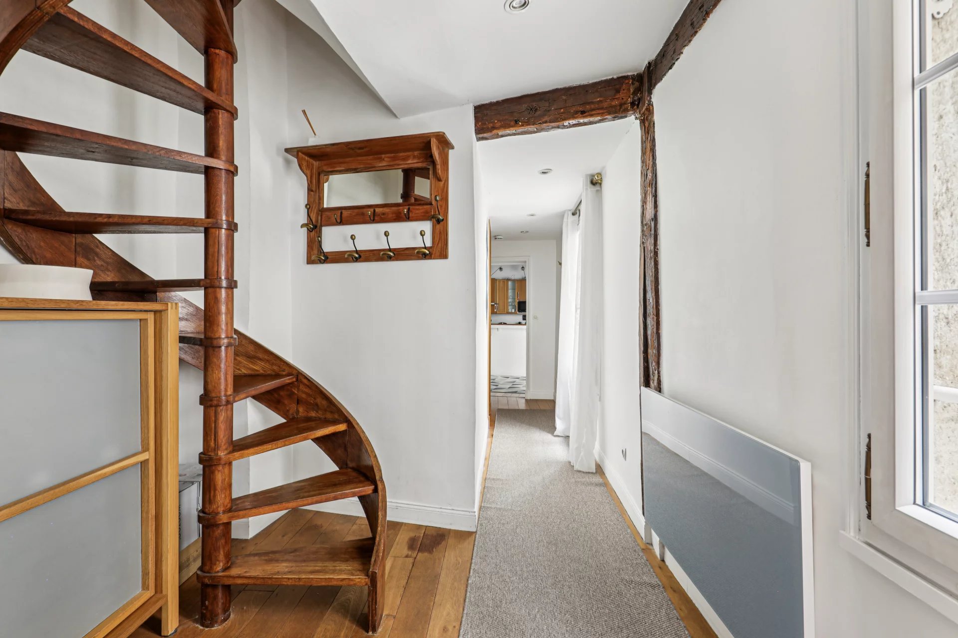 Paris 4th, Île-de-France, 75004, FR, 2 Bedrooms Bedrooms, ,Residential,For Sale,2003087