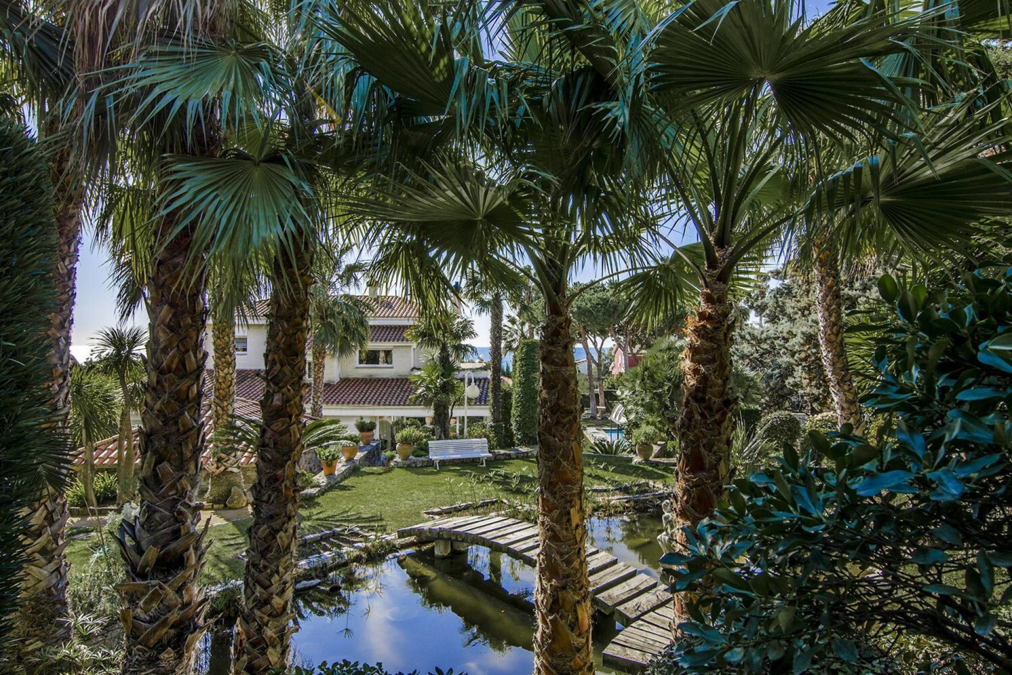  Garden Villa with Sea Views in Can Teixidó - 物件實景