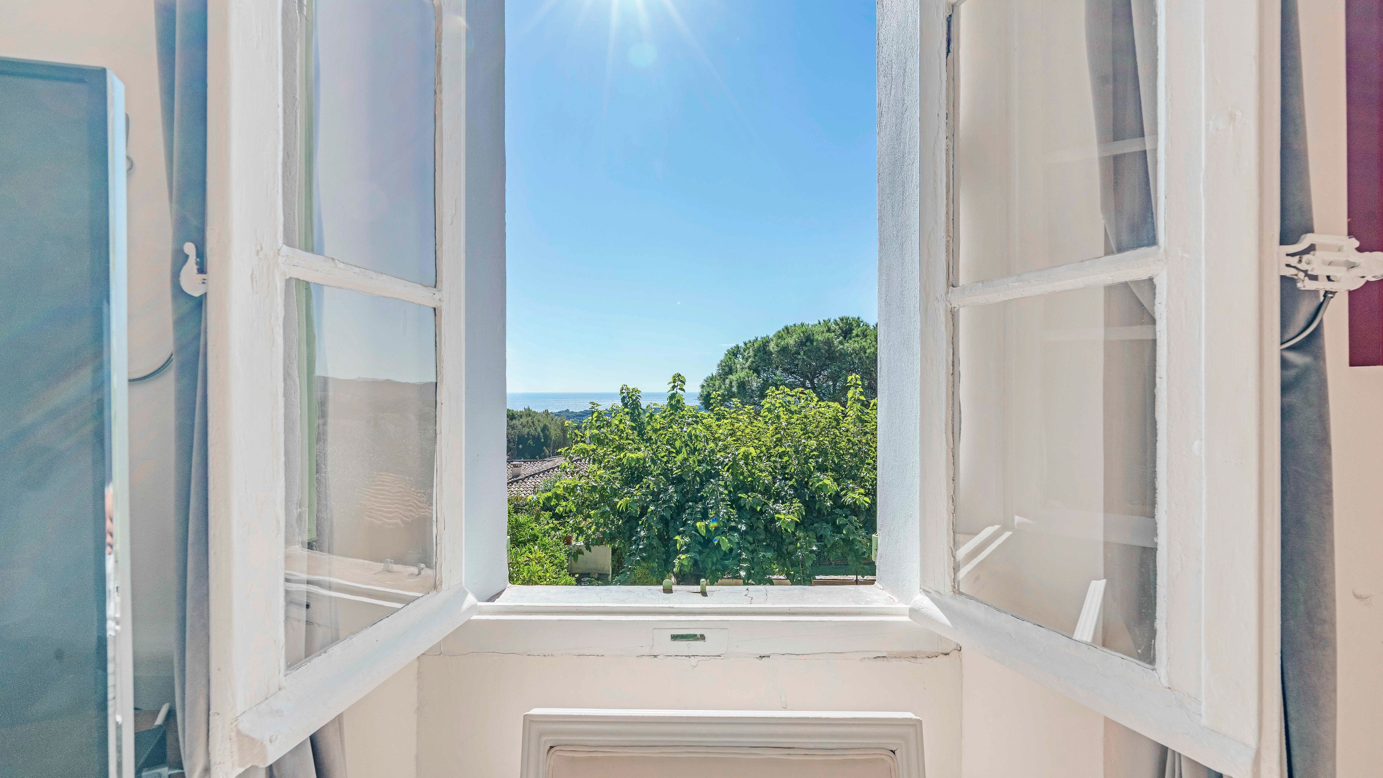  Charming Provençal villa with sea view near Saint-Tropez – French Riviera - 物件實景