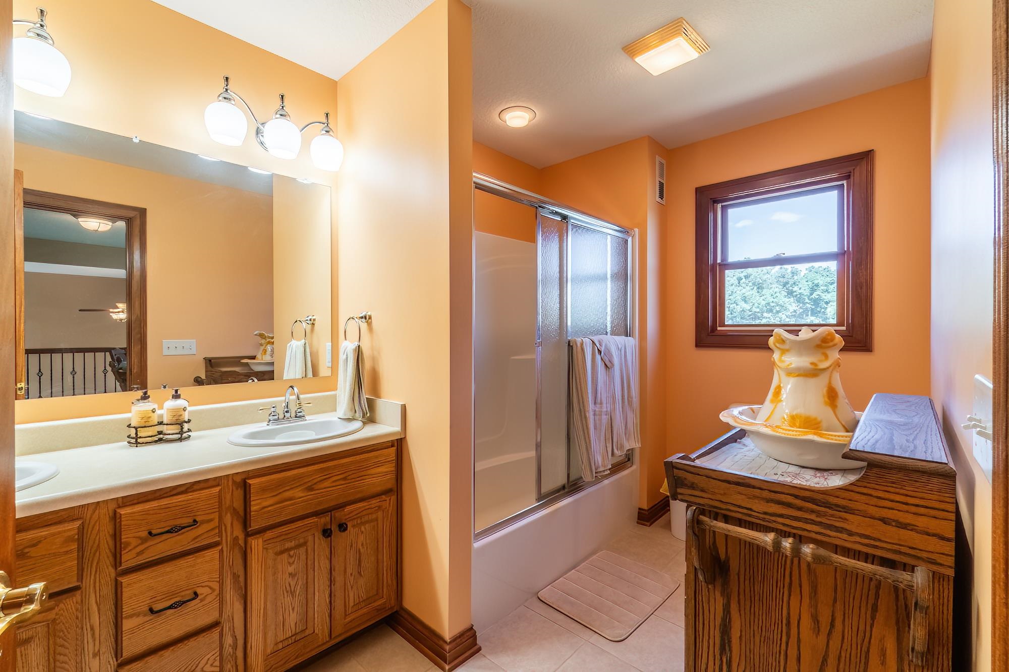 Fort Wayne, Indiana, 46816, United States, 3 Bedrooms Bedrooms, ,4 BathroomsBathrooms,Residential,For Sale,1942205