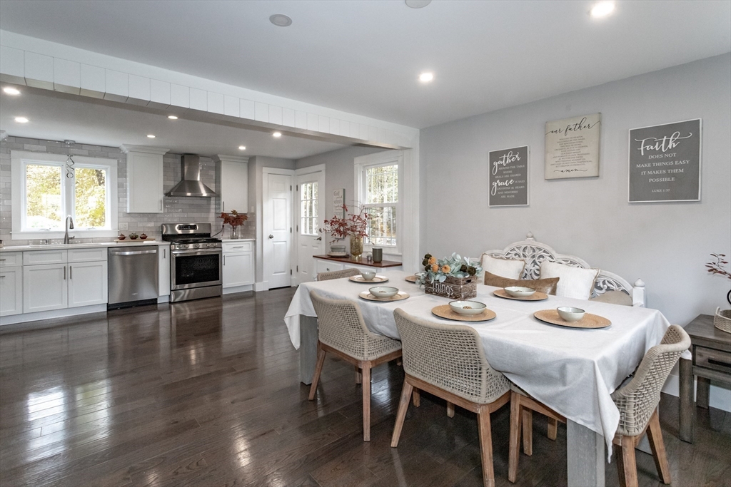 Westfield, Massachusetts, 01085, United States, 4 Bedrooms Bedrooms, ,2 BathroomsBathrooms,Residential,For Sale,1967509