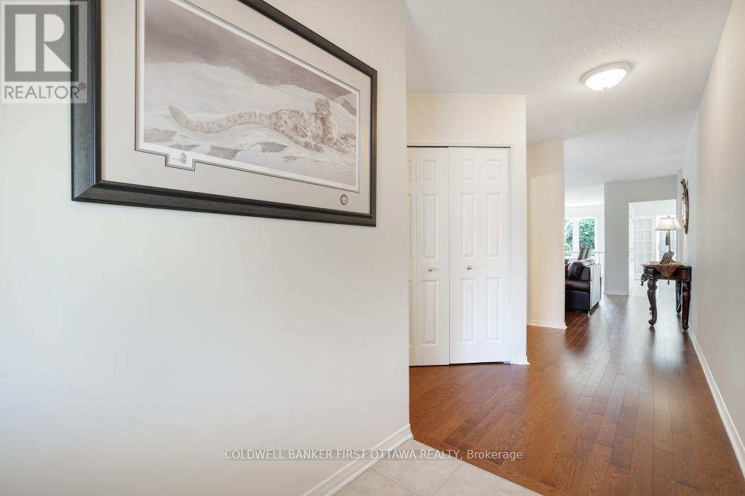 Ottawa, Ontario, K2S 1Z6, CA, 3 Bedrooms Bedrooms, ,3 BathroomsBathrooms,Residential,For Sale,1906768